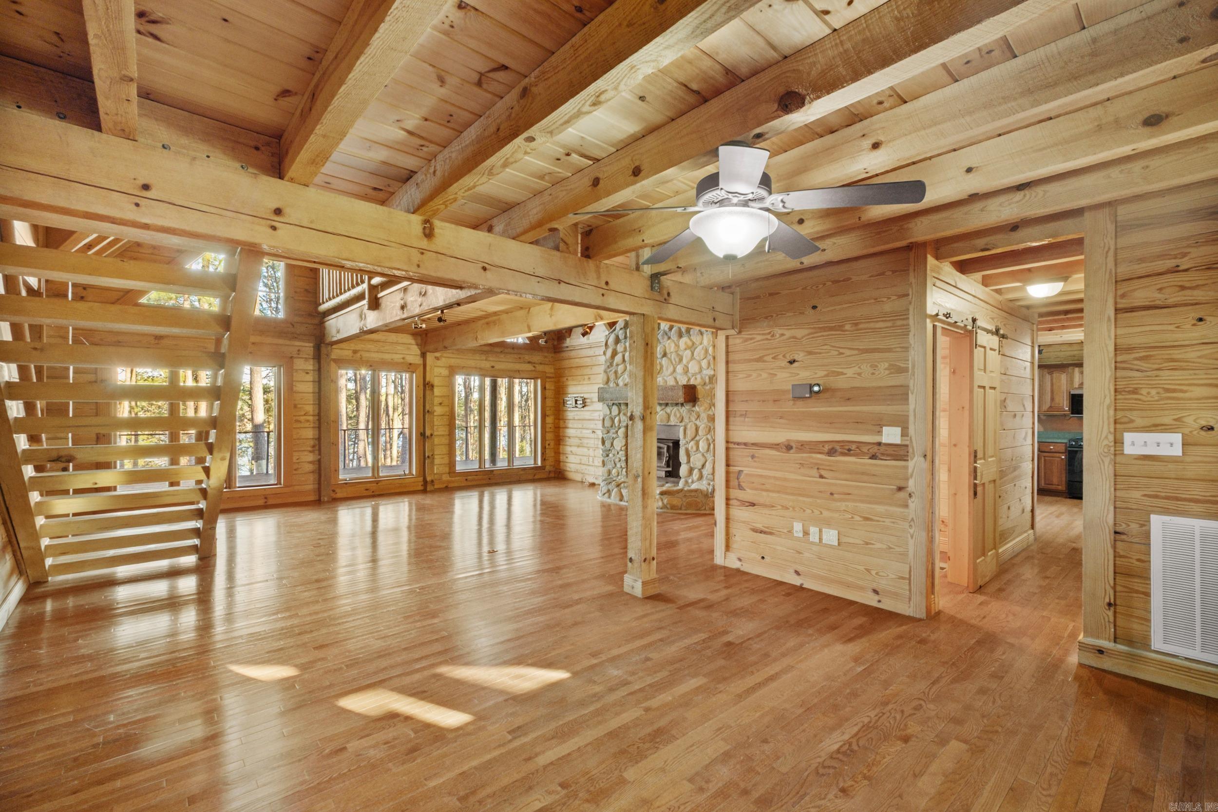 35 Sunshine  Greers Ferry, AR