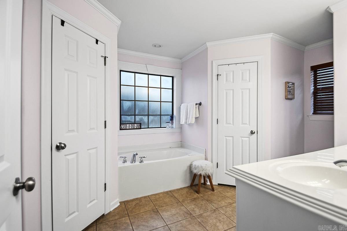 111 Woodridge  Little Rock, AR