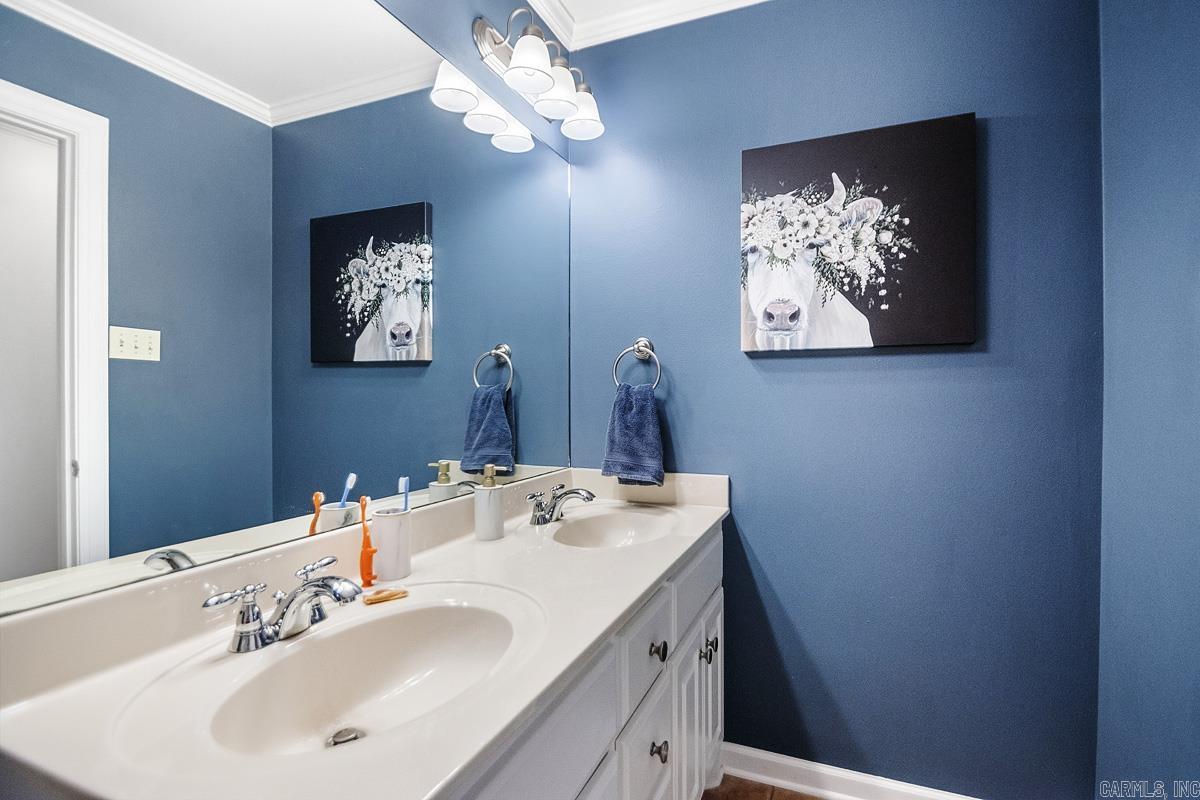 111 Woodridge  Little Rock, AR