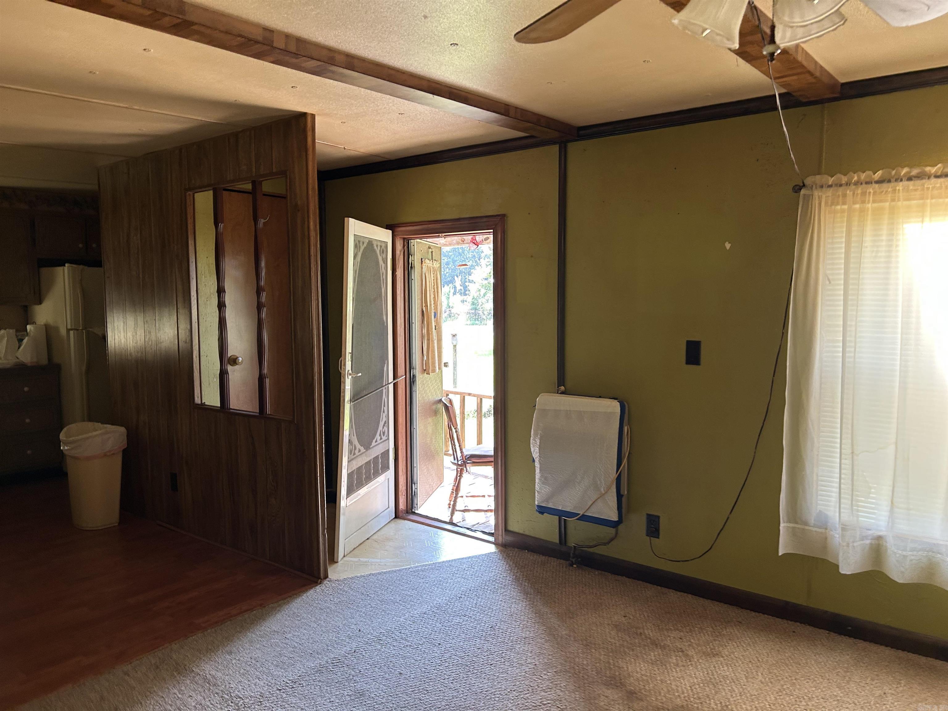 175 Achy Breaky  Greers Ferry, AR