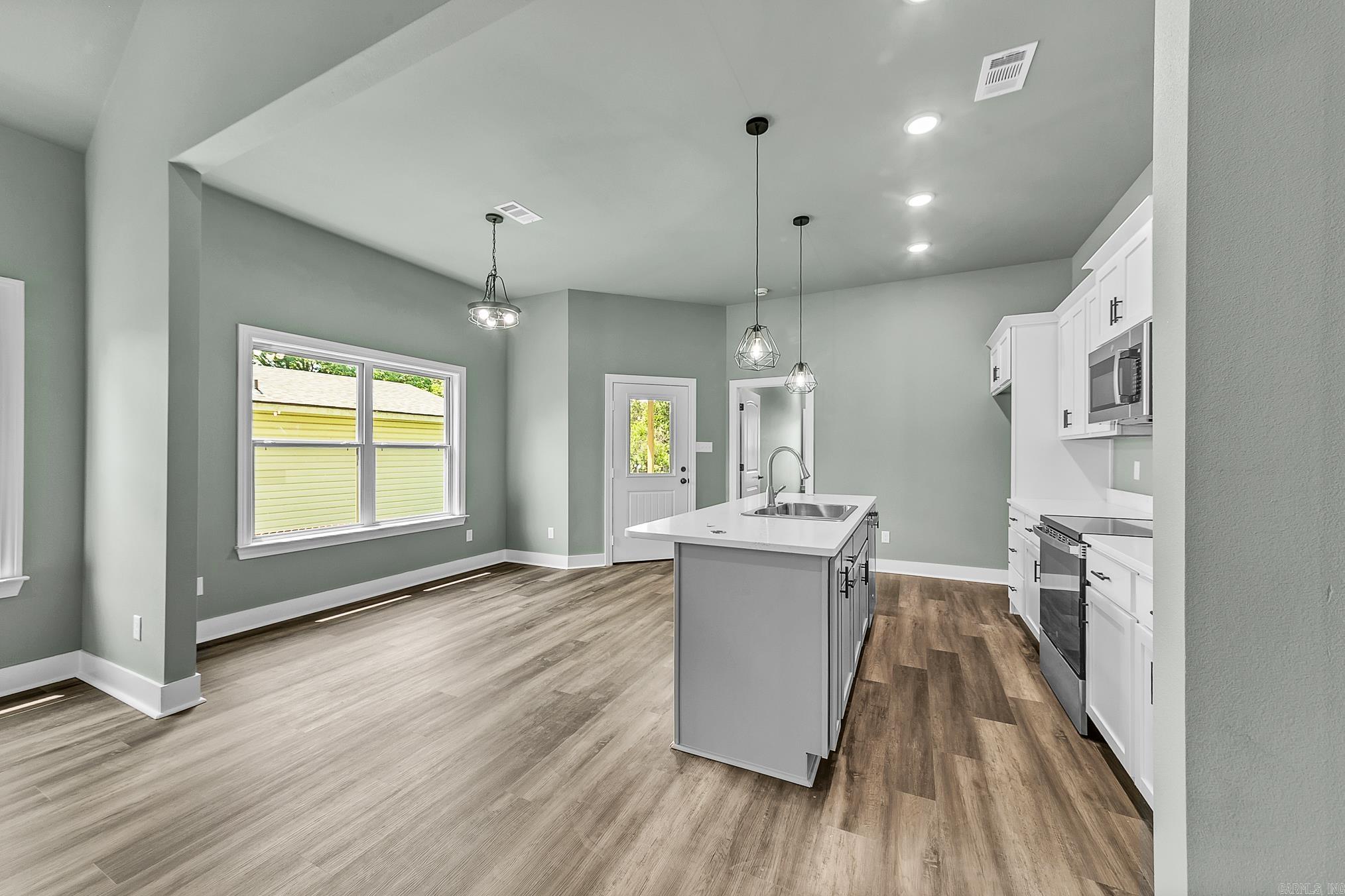 406 N 3rd  Cabot, AR