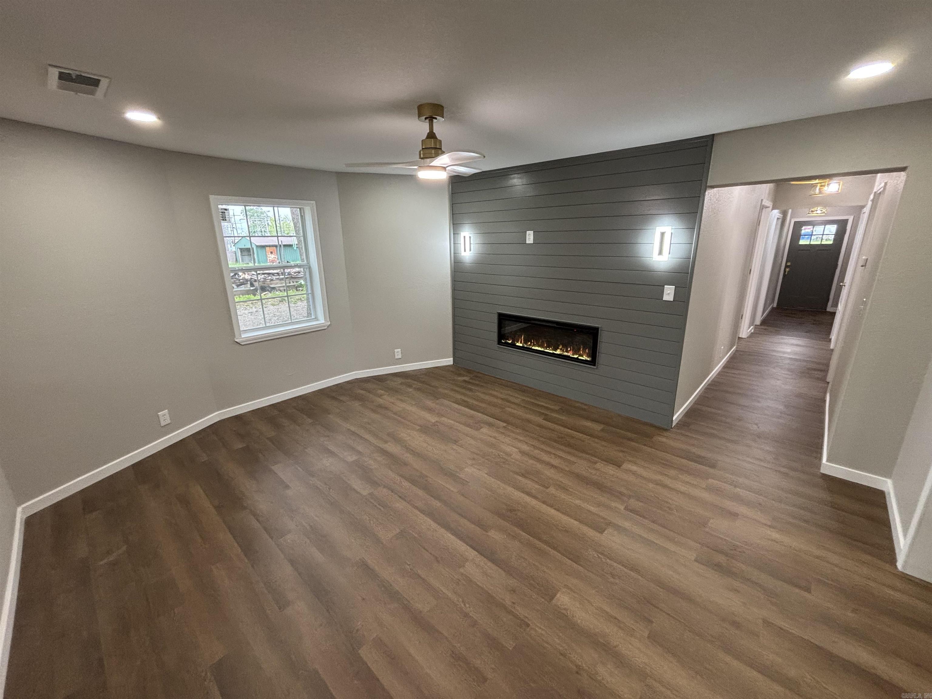 100 Coldren Street Parkin, AR 72373