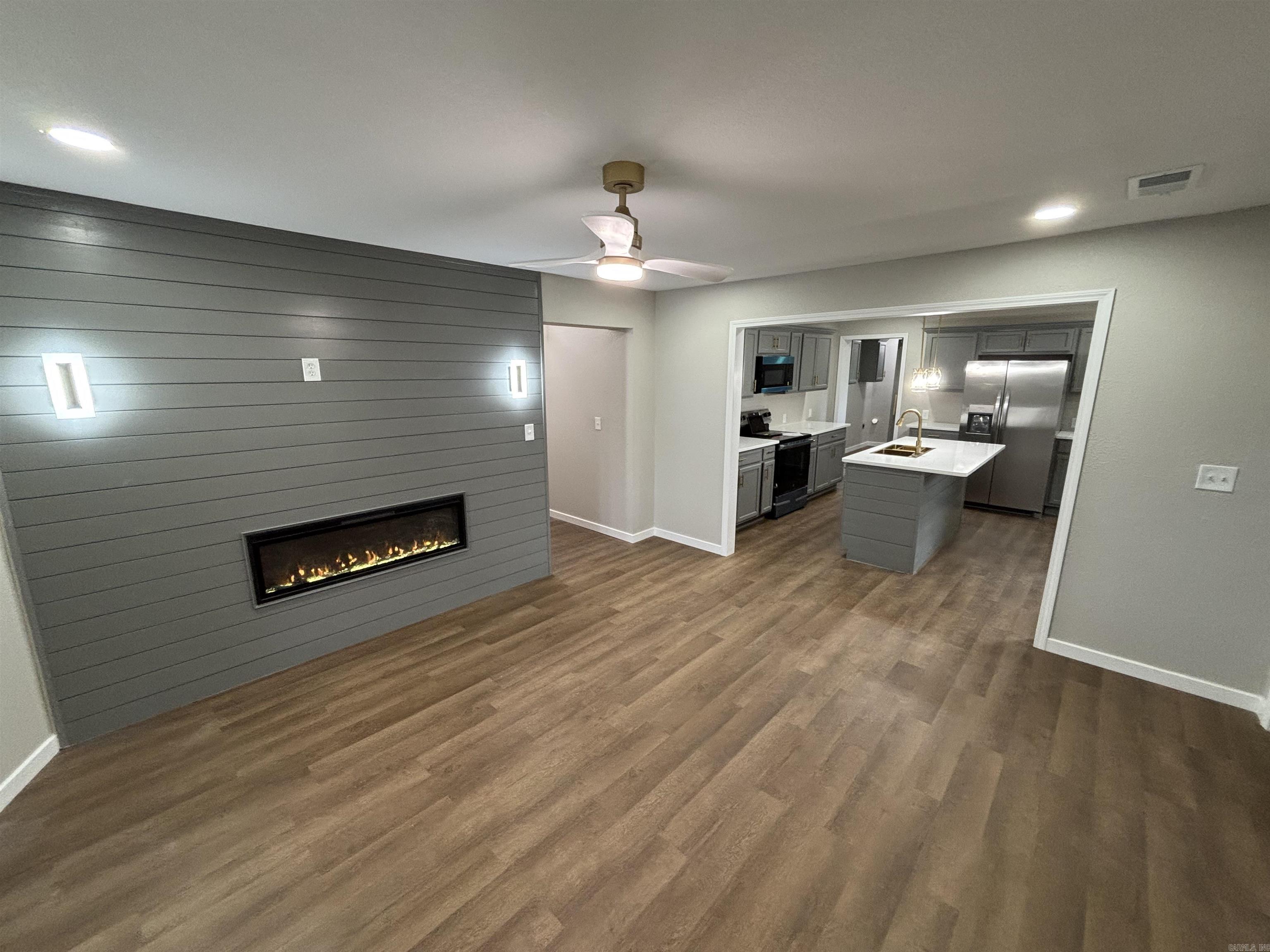 100 Coldren Street Parkin, AR 72373