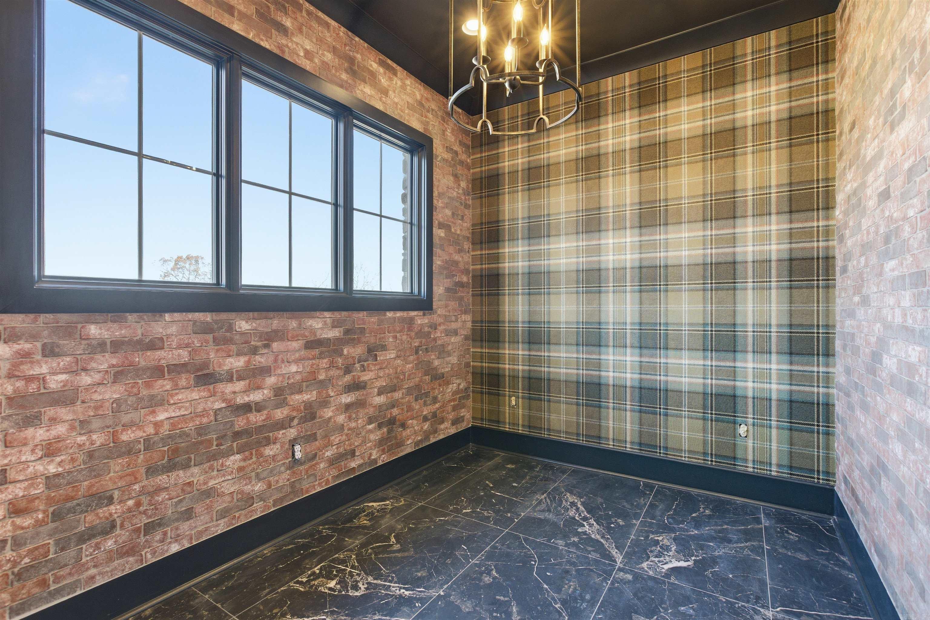 21423 Waterview  Roland, AR