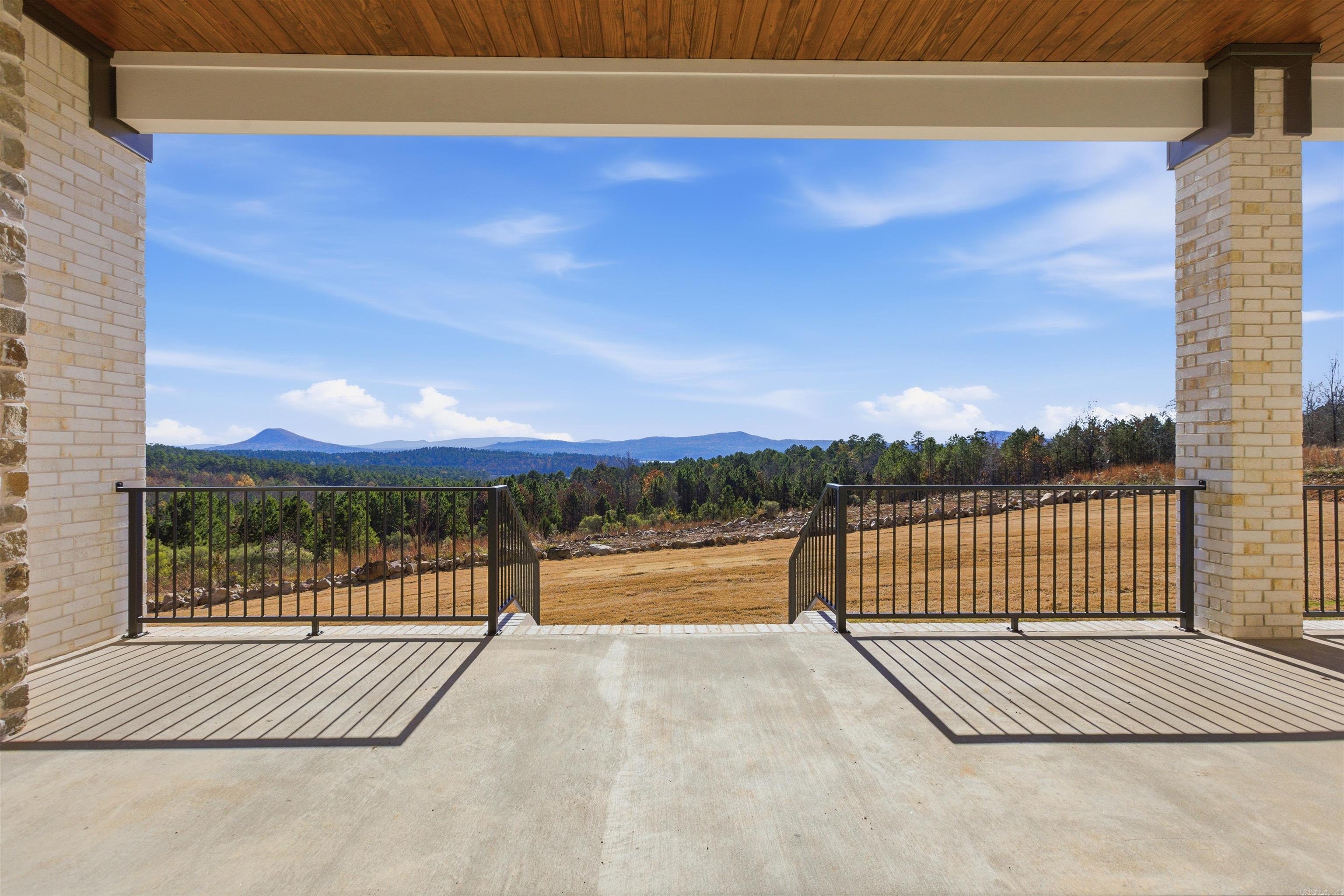 21423 Waterview  Roland, AR