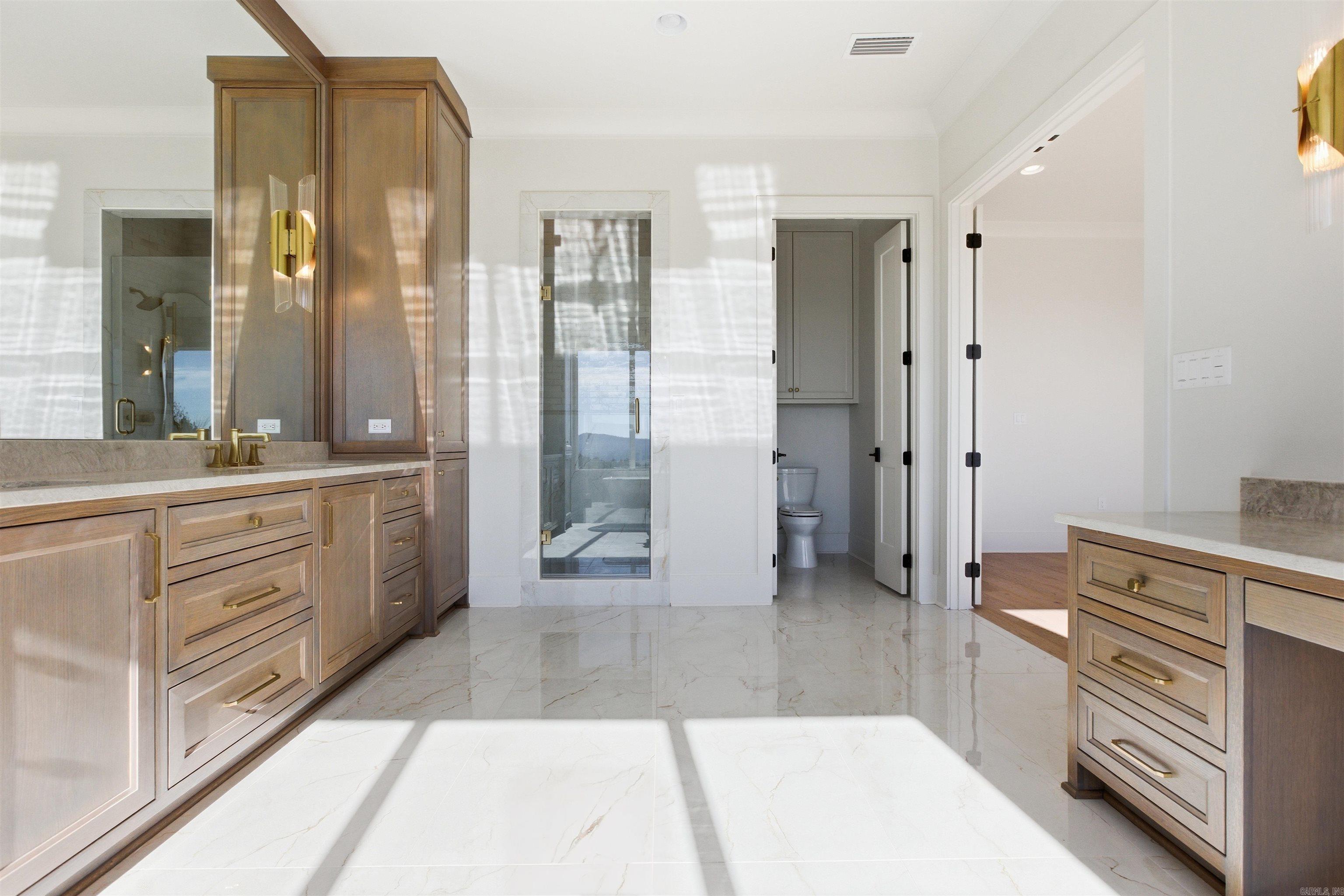 21423 Waterview  Roland, AR