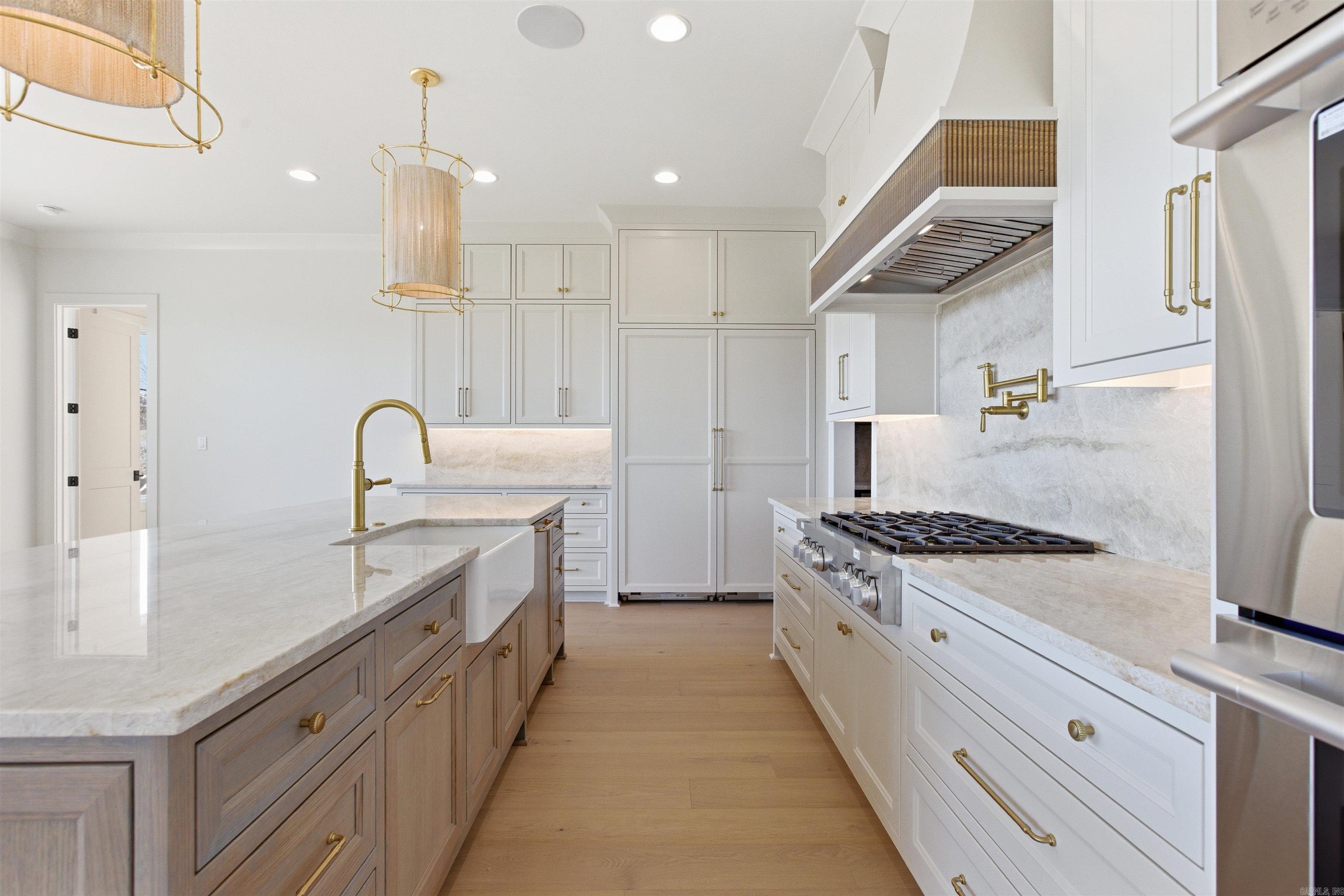 21423 Waterview  Roland, AR