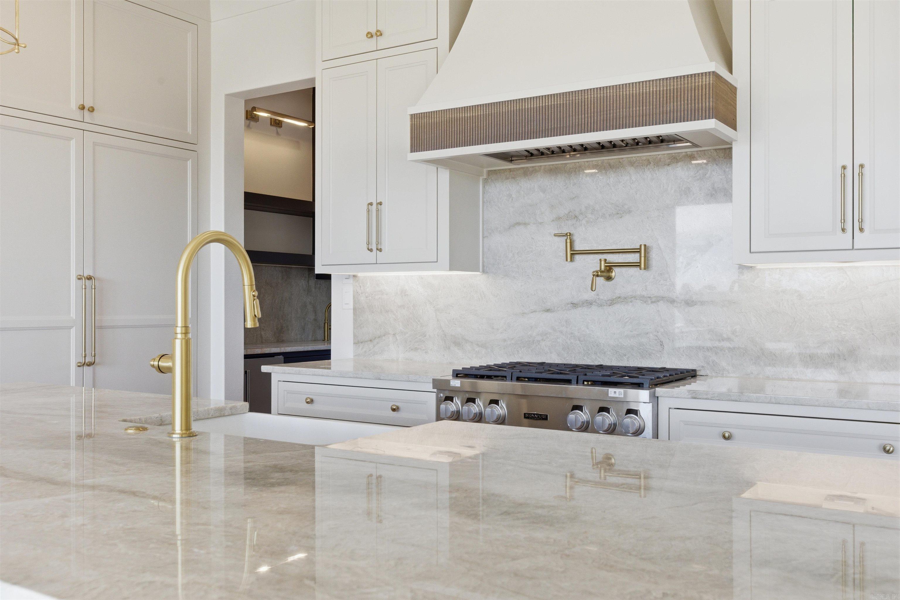 21423 Waterview  Roland, AR