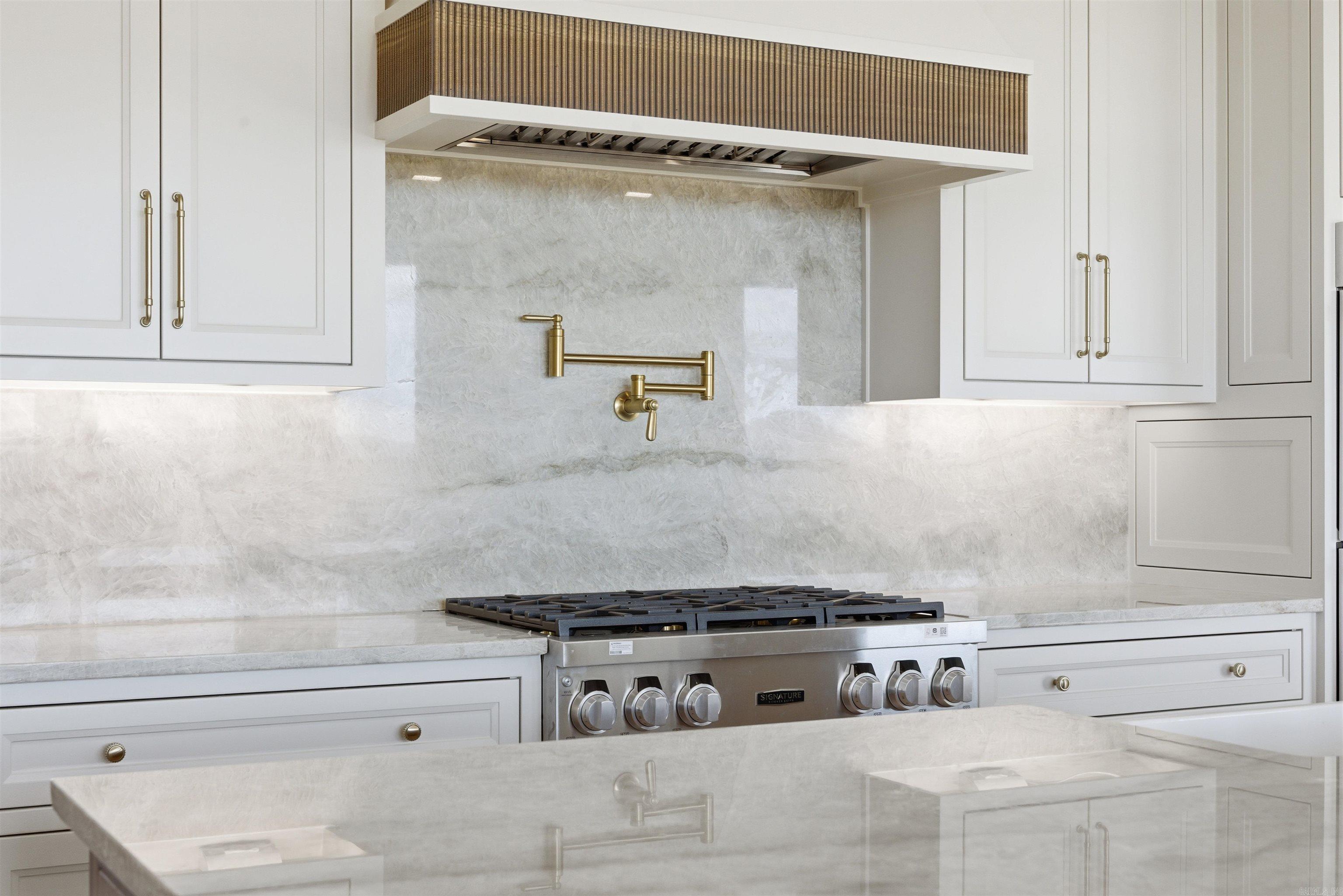 21423 Waterview  Roland, AR