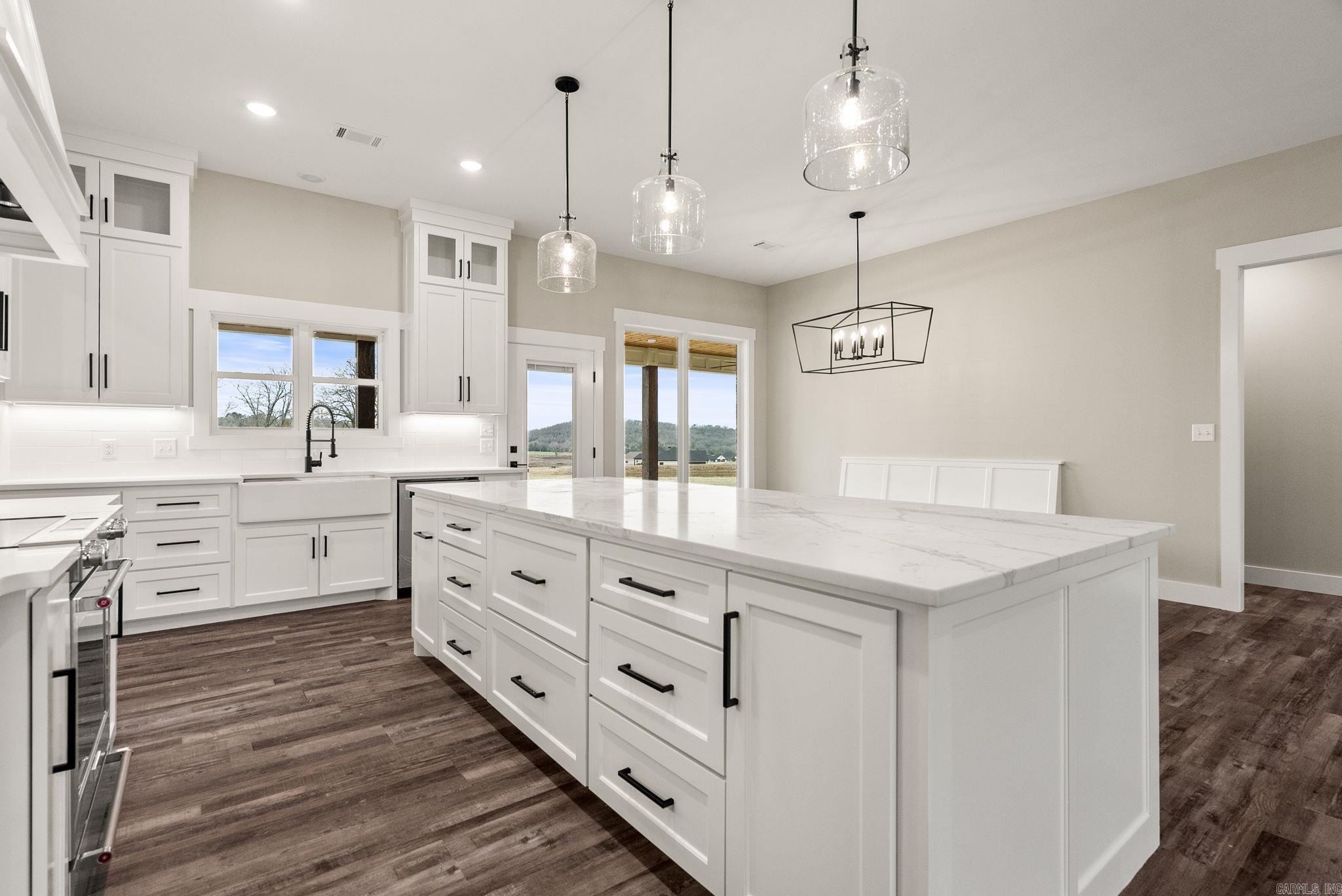 76 Republican Loop  Greenbrier, AR