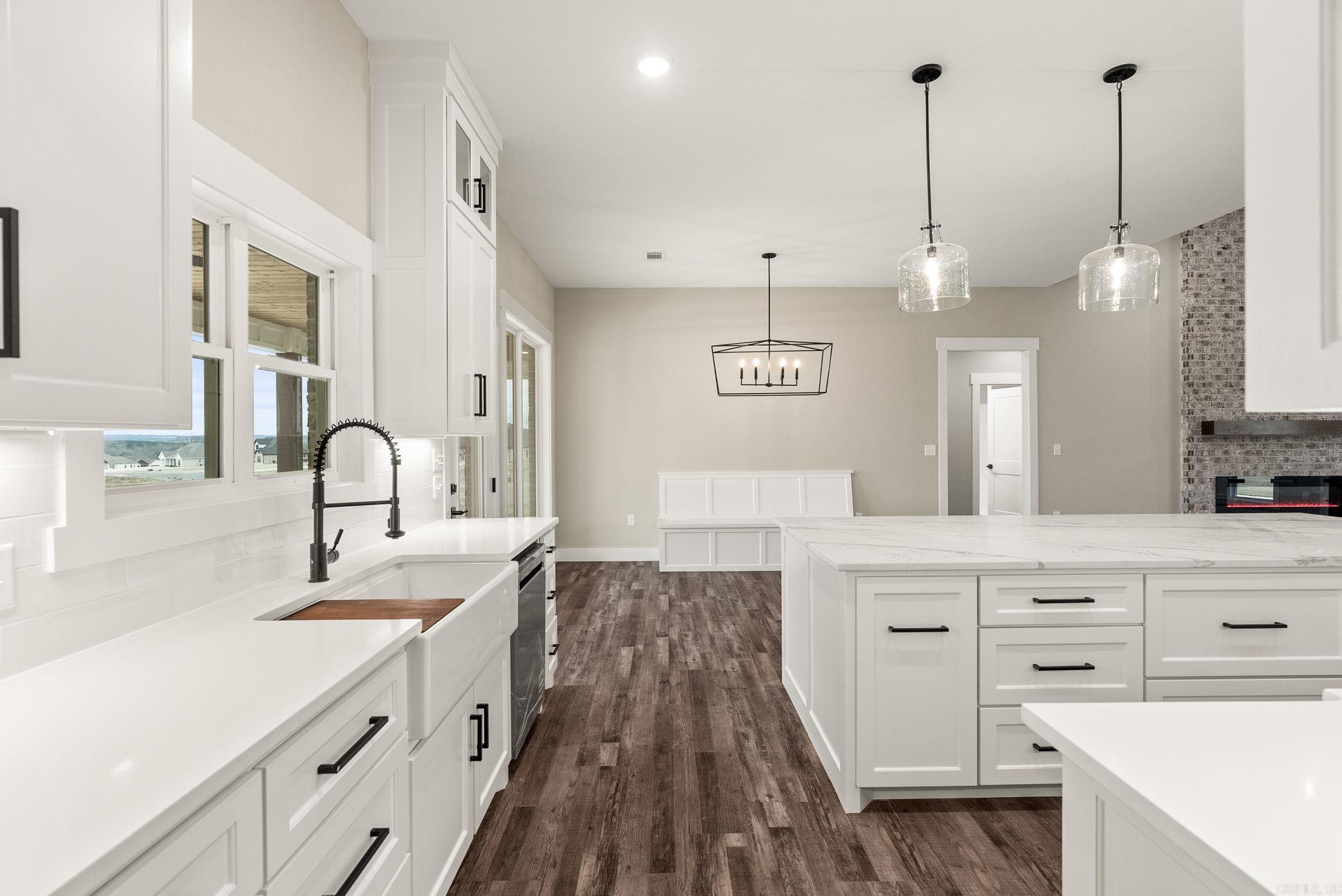 76 Republican Loop  Greenbrier, AR