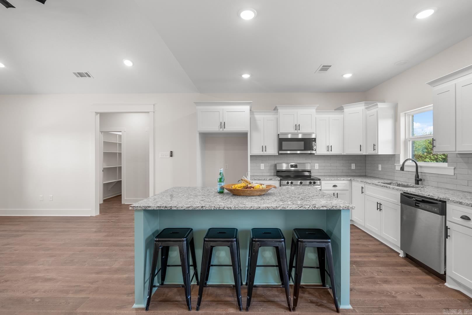 26 High Point  Greenbrier, AR