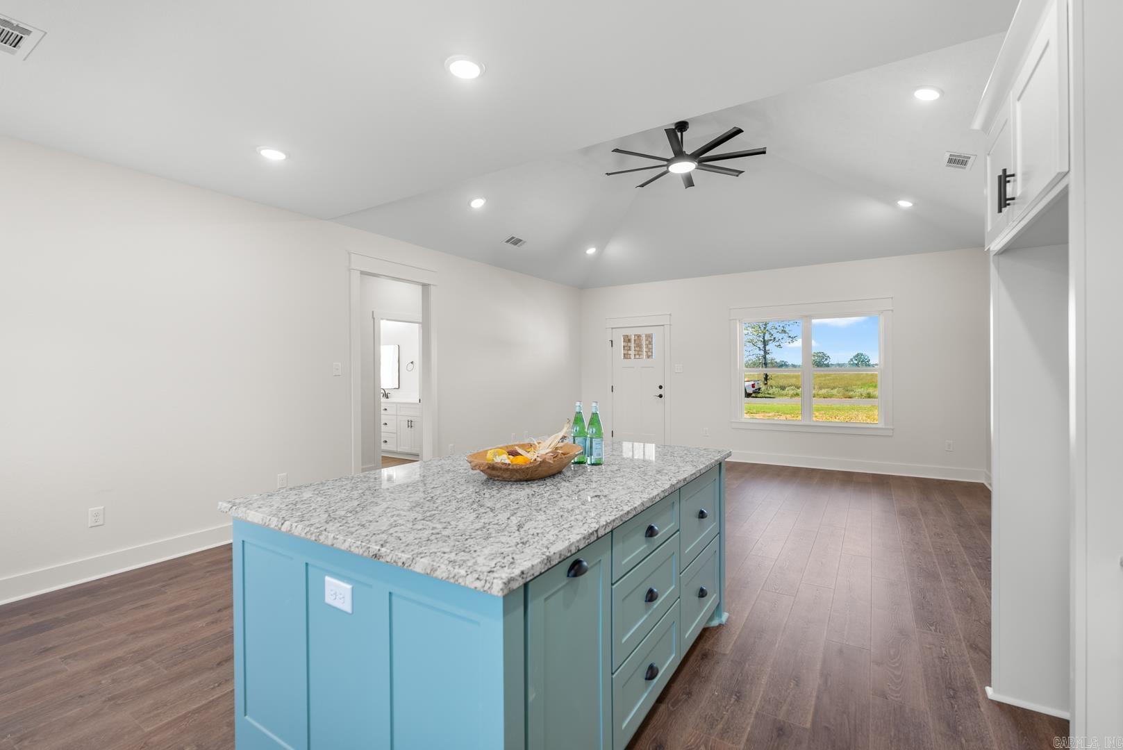 26 High Point  Greenbrier, AR