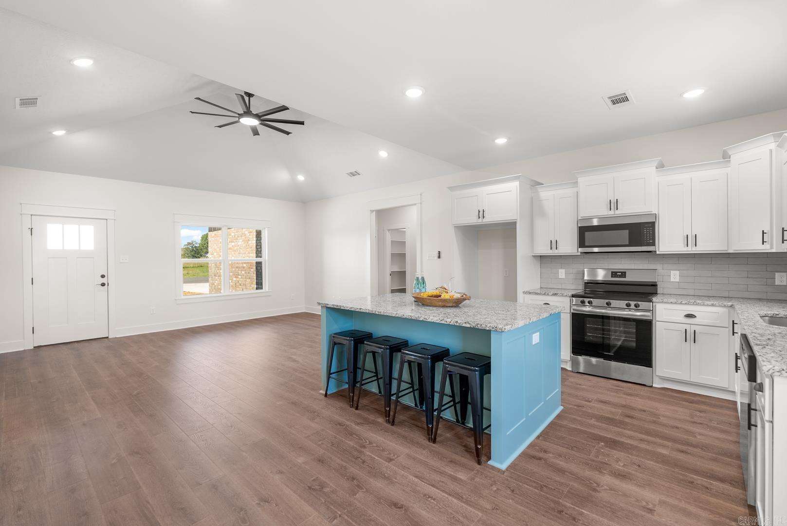 26 High Point  Greenbrier, AR