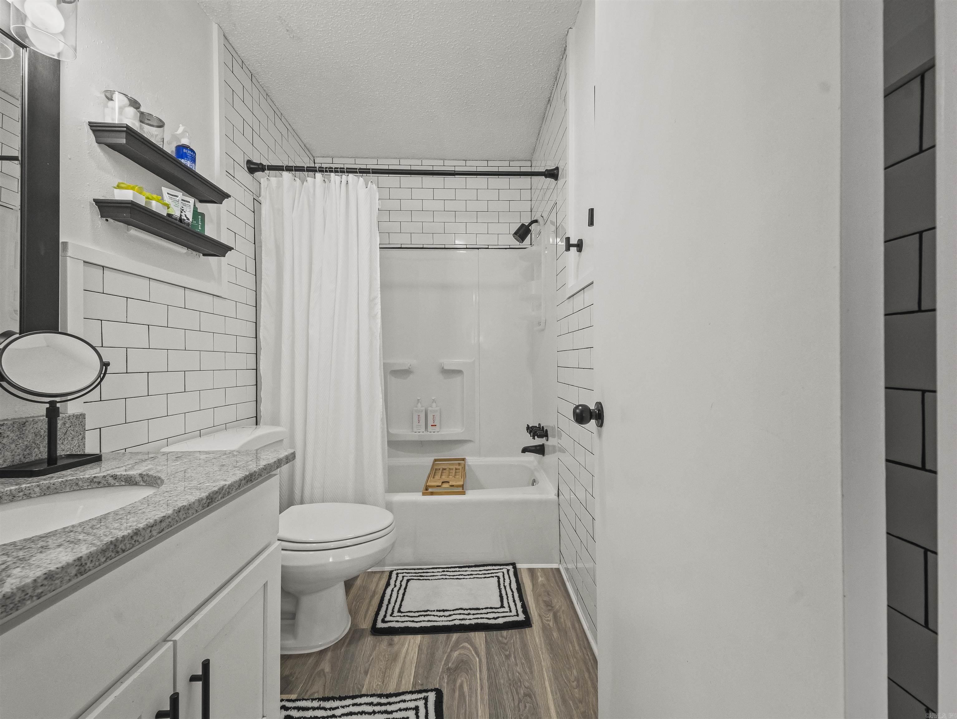 200 Gaucho  Hot Springs Village, AR