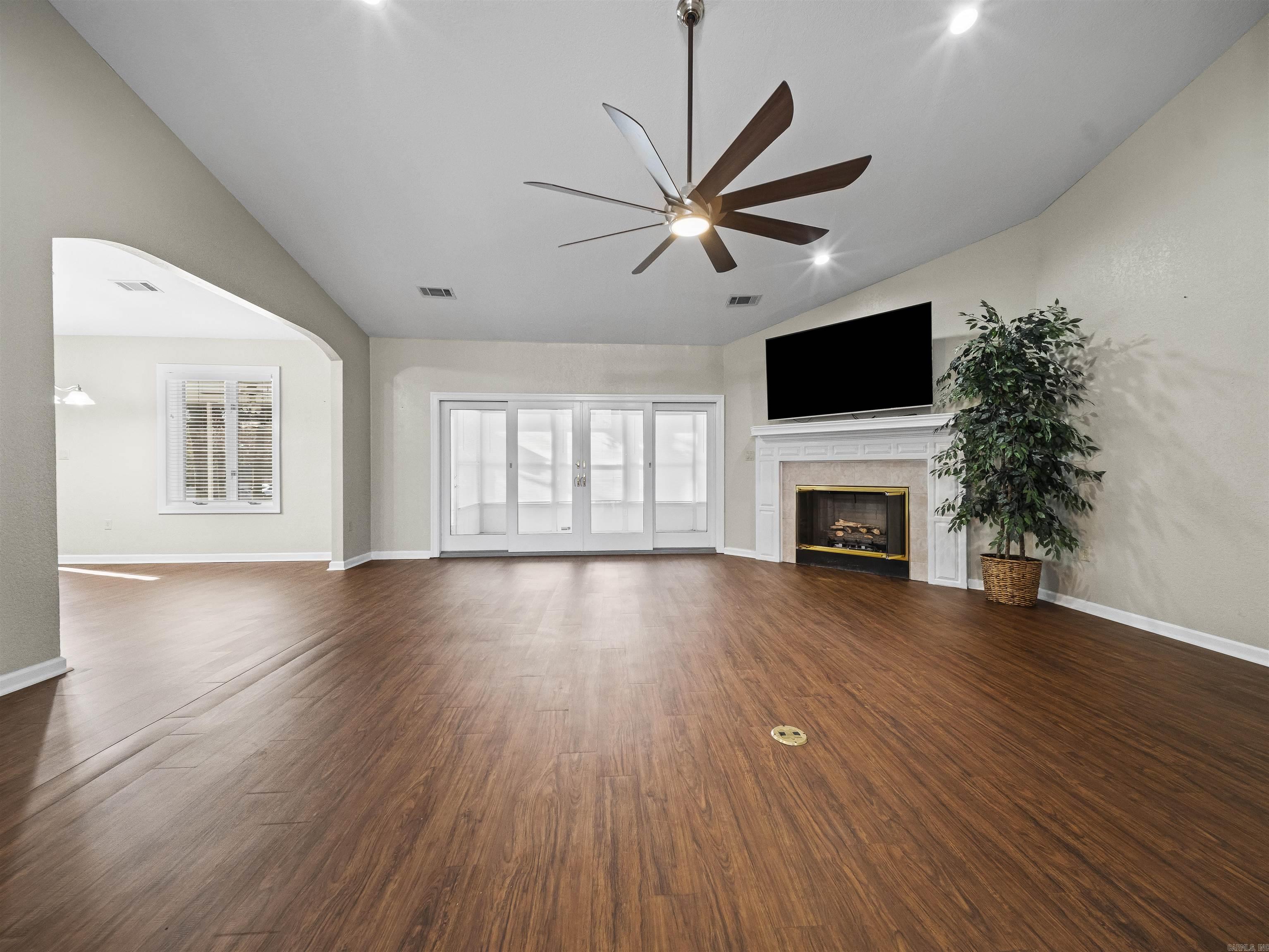 7 Resplandor  Hot Springs Village, AR