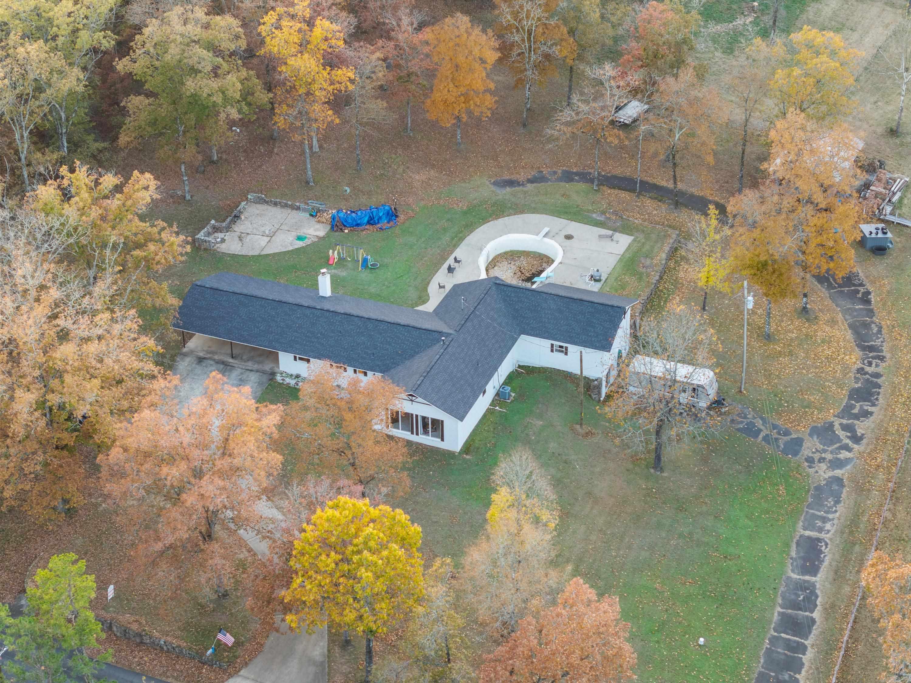 341 Douglas  Clinton, AR