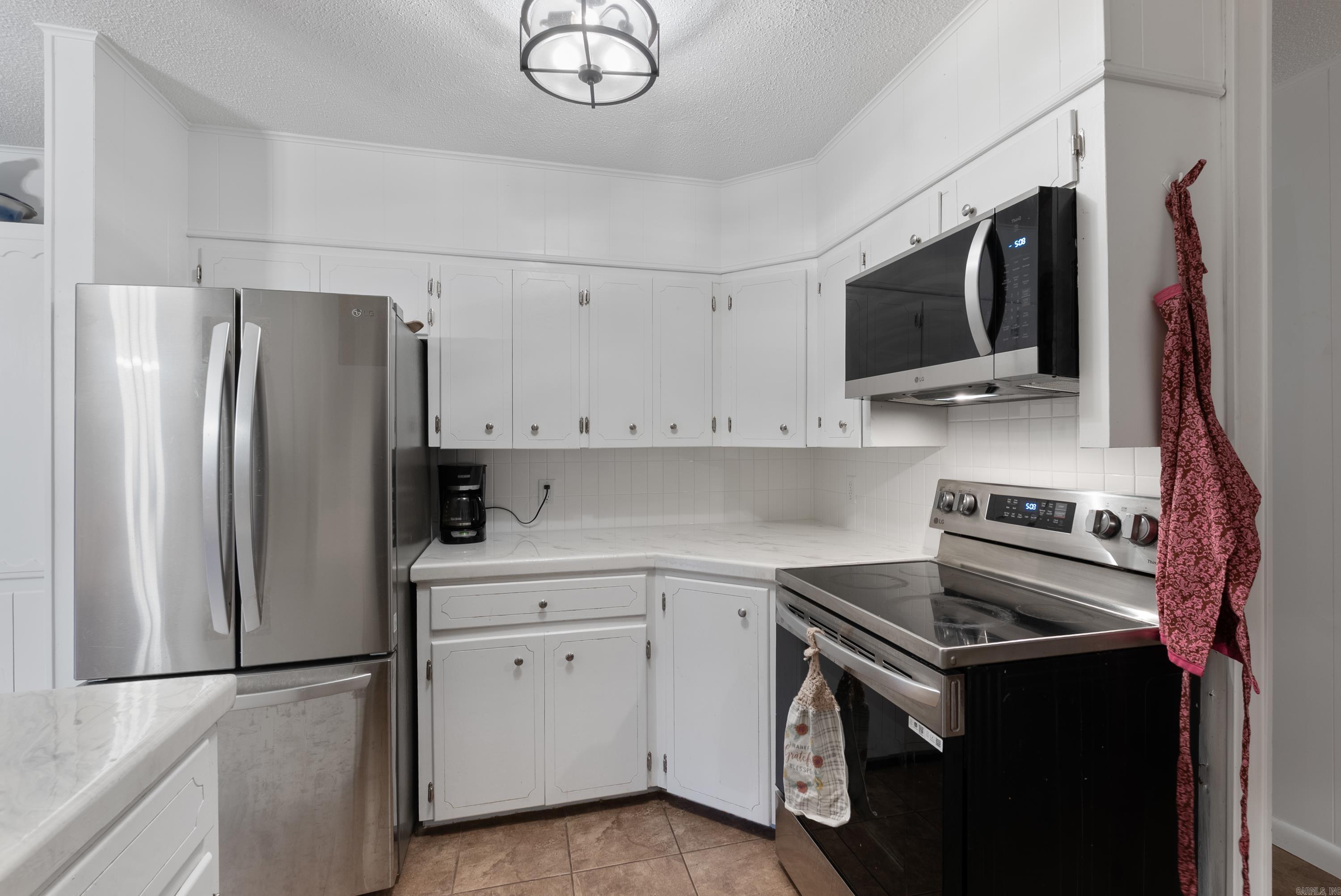 341 Douglas  Clinton, AR