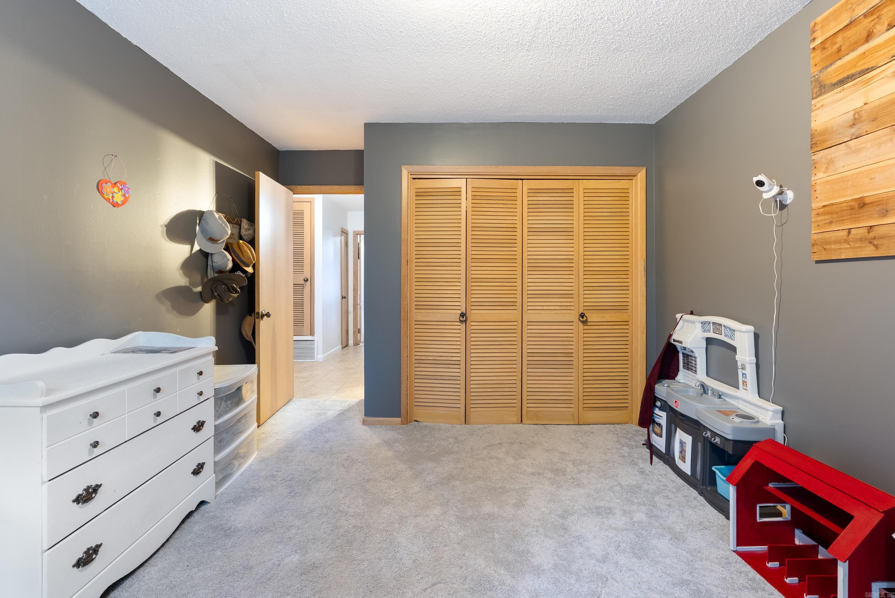 341 Douglas  Clinton, AR