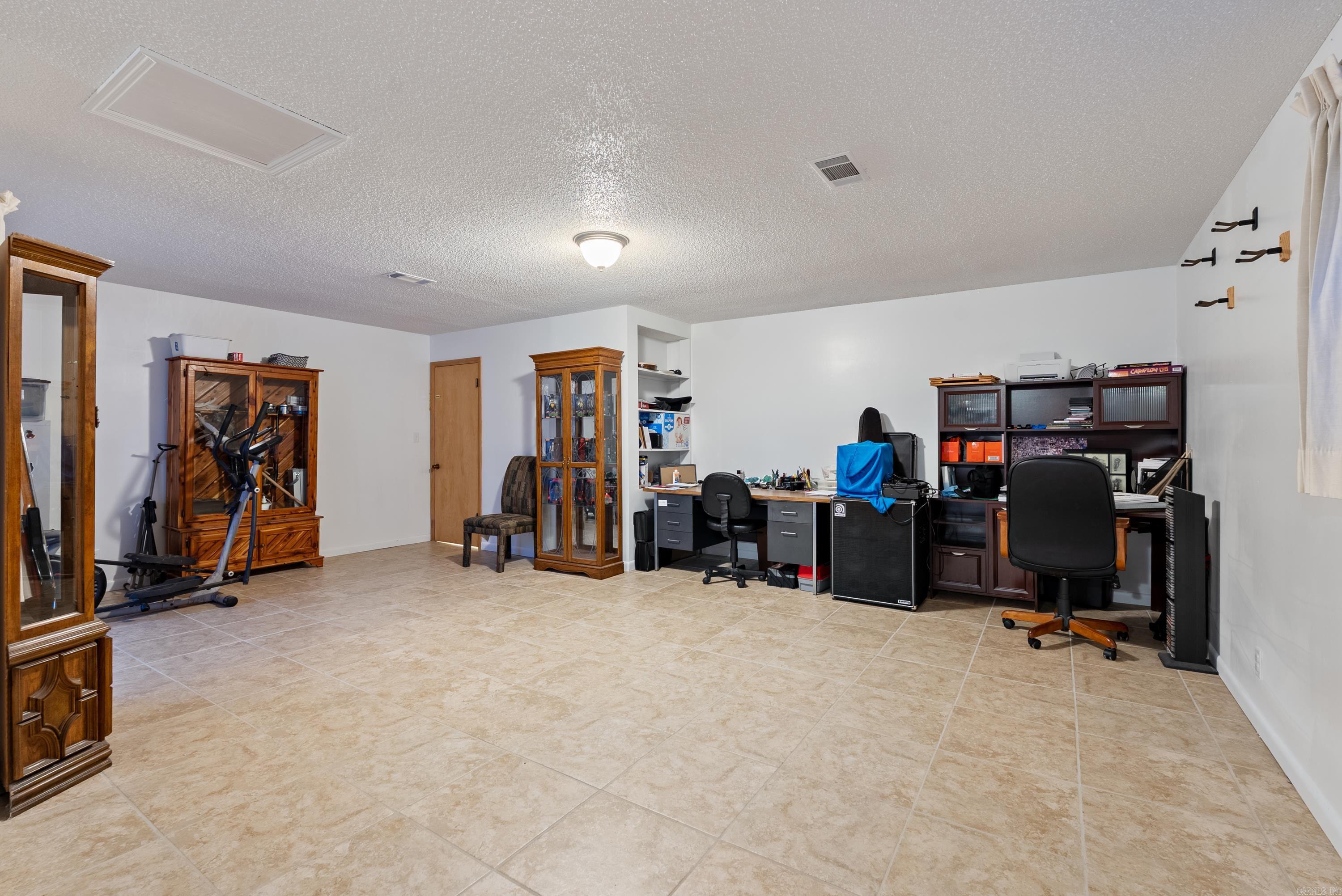 341 Douglas  Clinton, AR