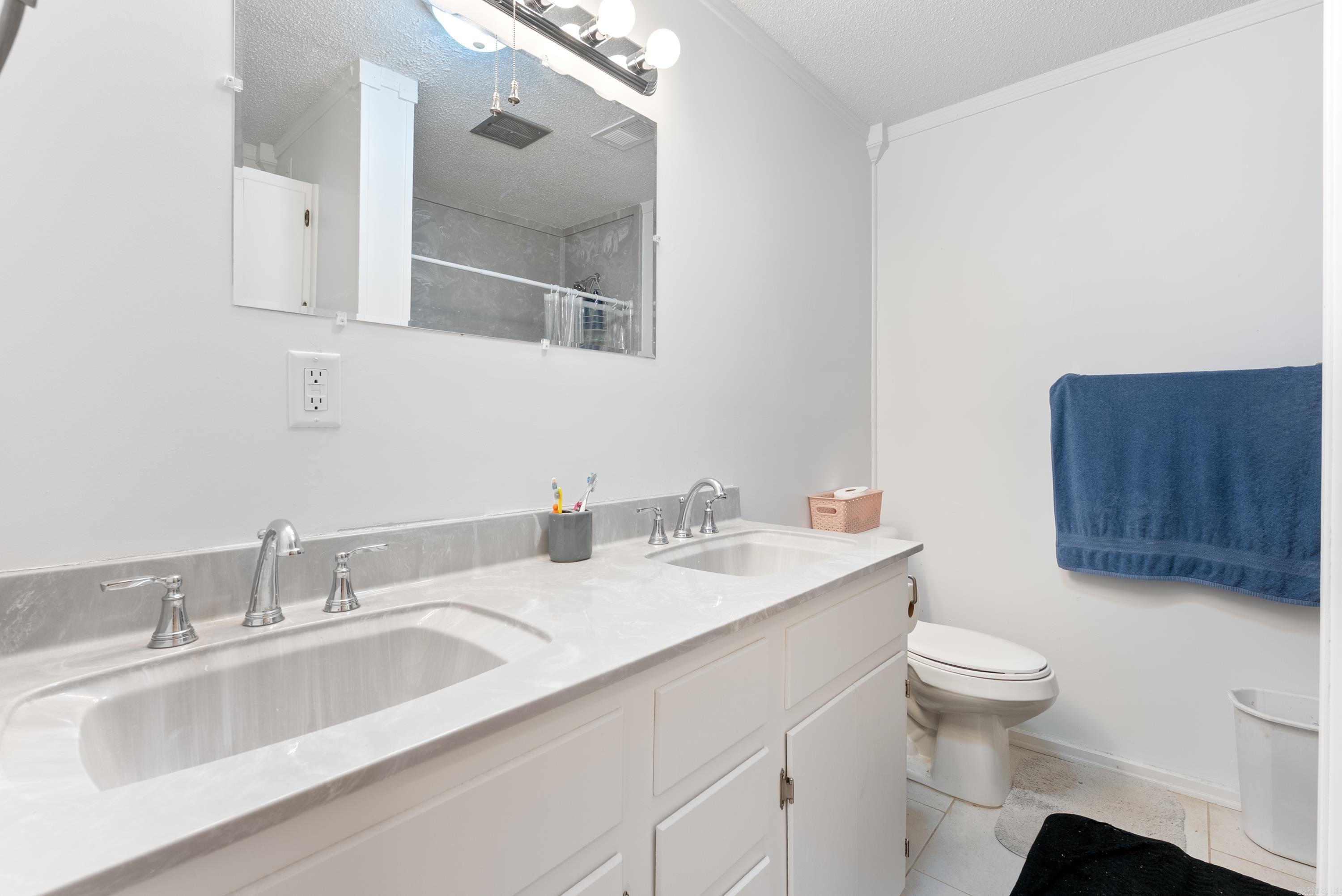 341 Douglas  Clinton, AR