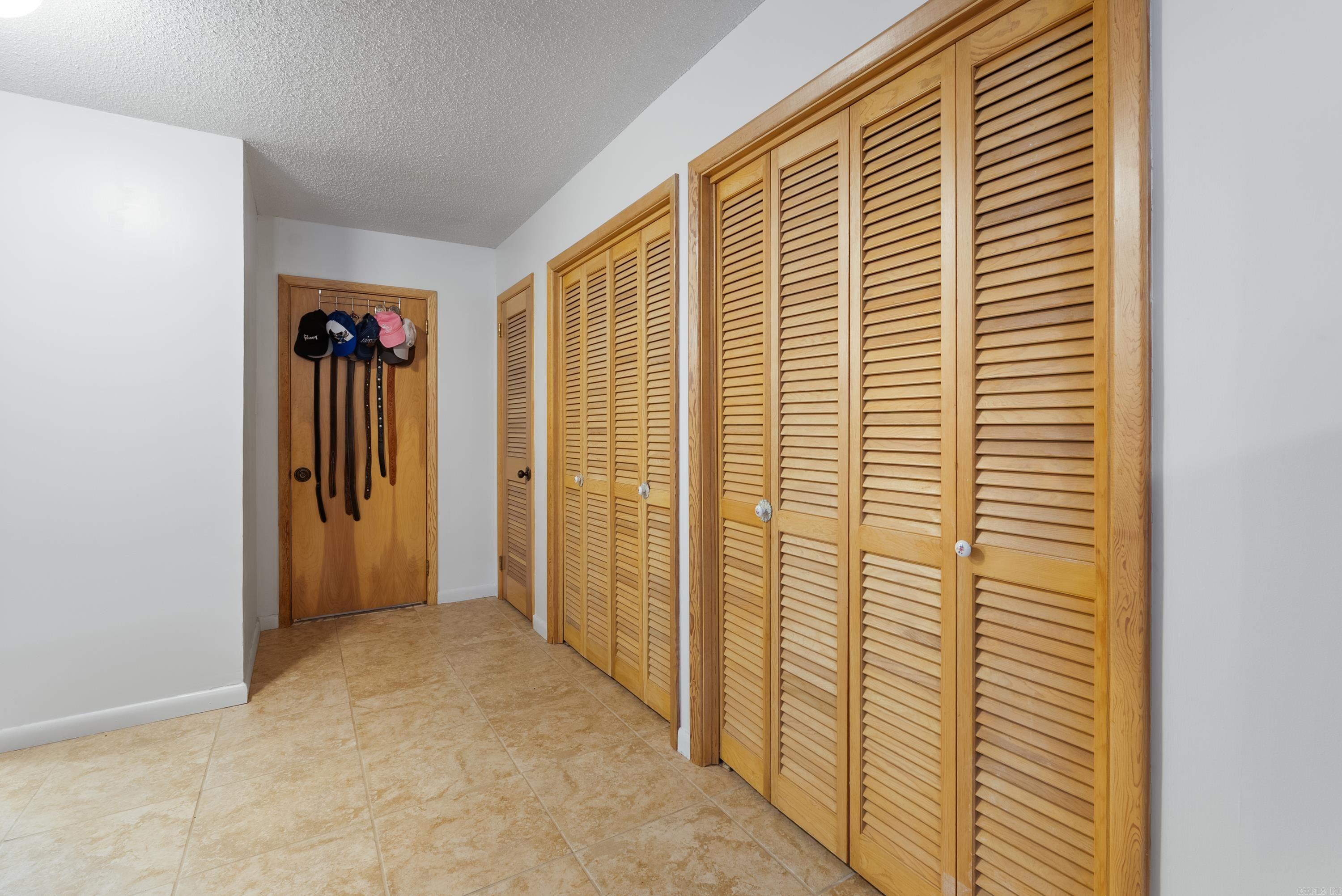 341 Douglas  Clinton, AR