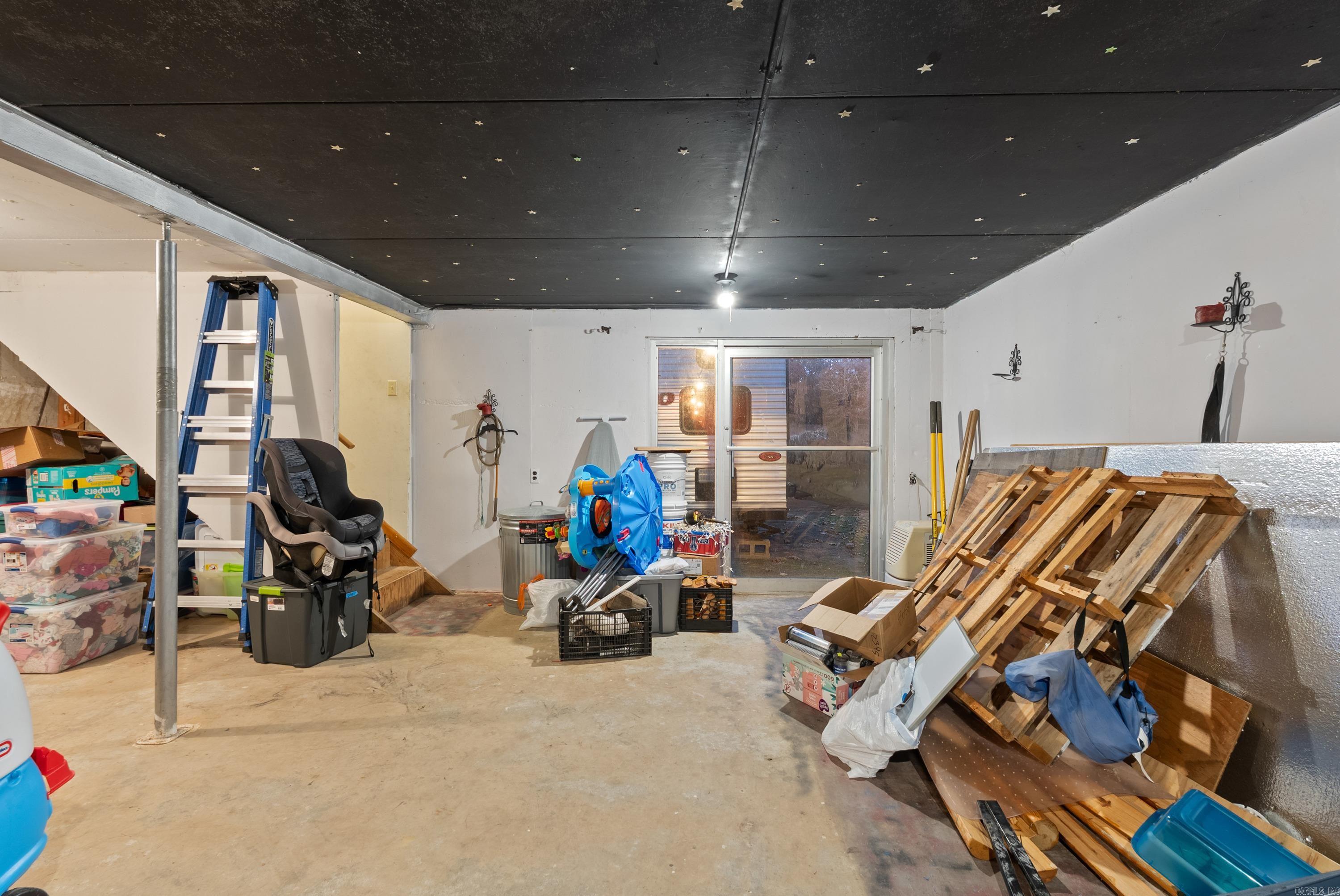 341 Douglas  Clinton, AR