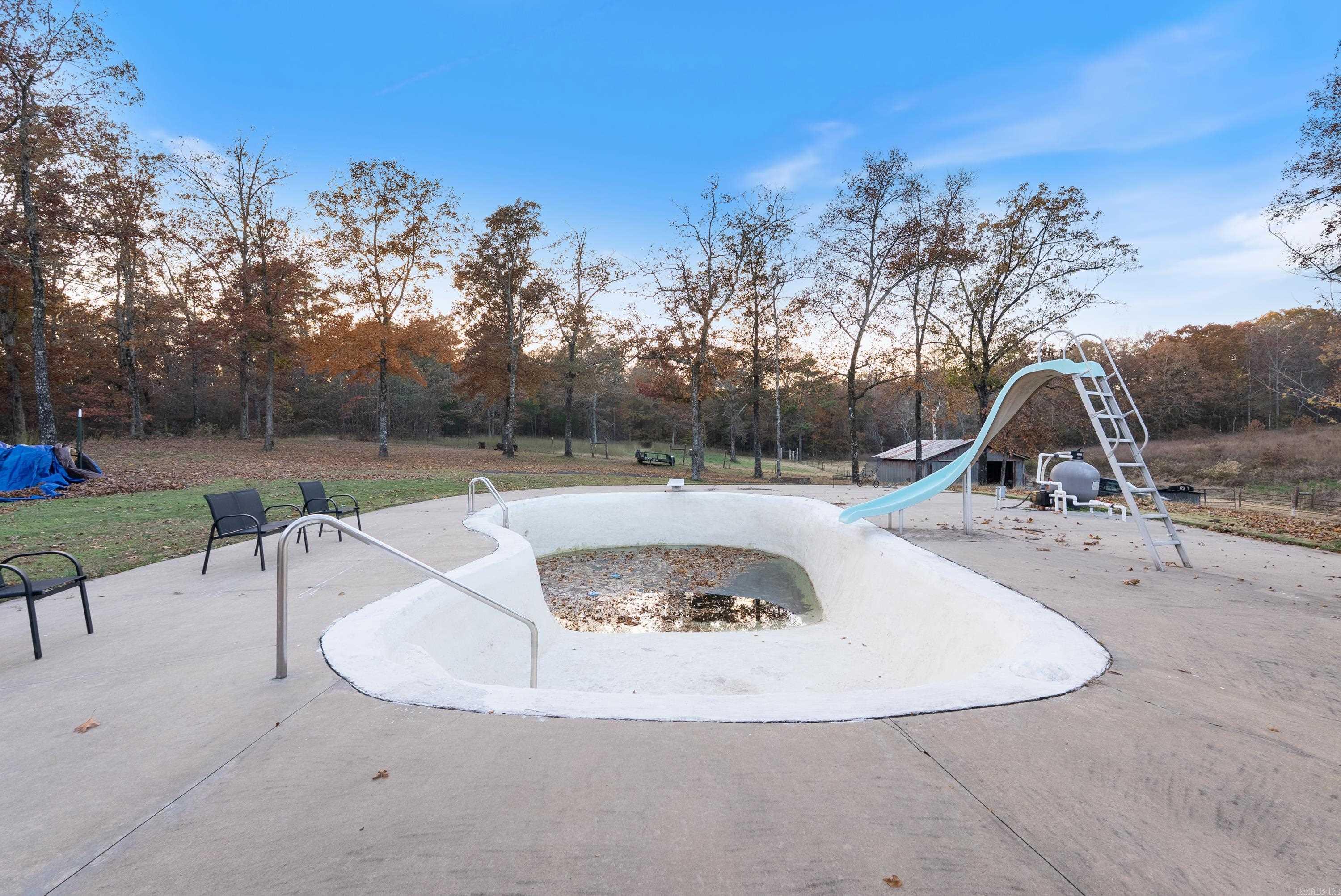 341 Douglas  Clinton, AR