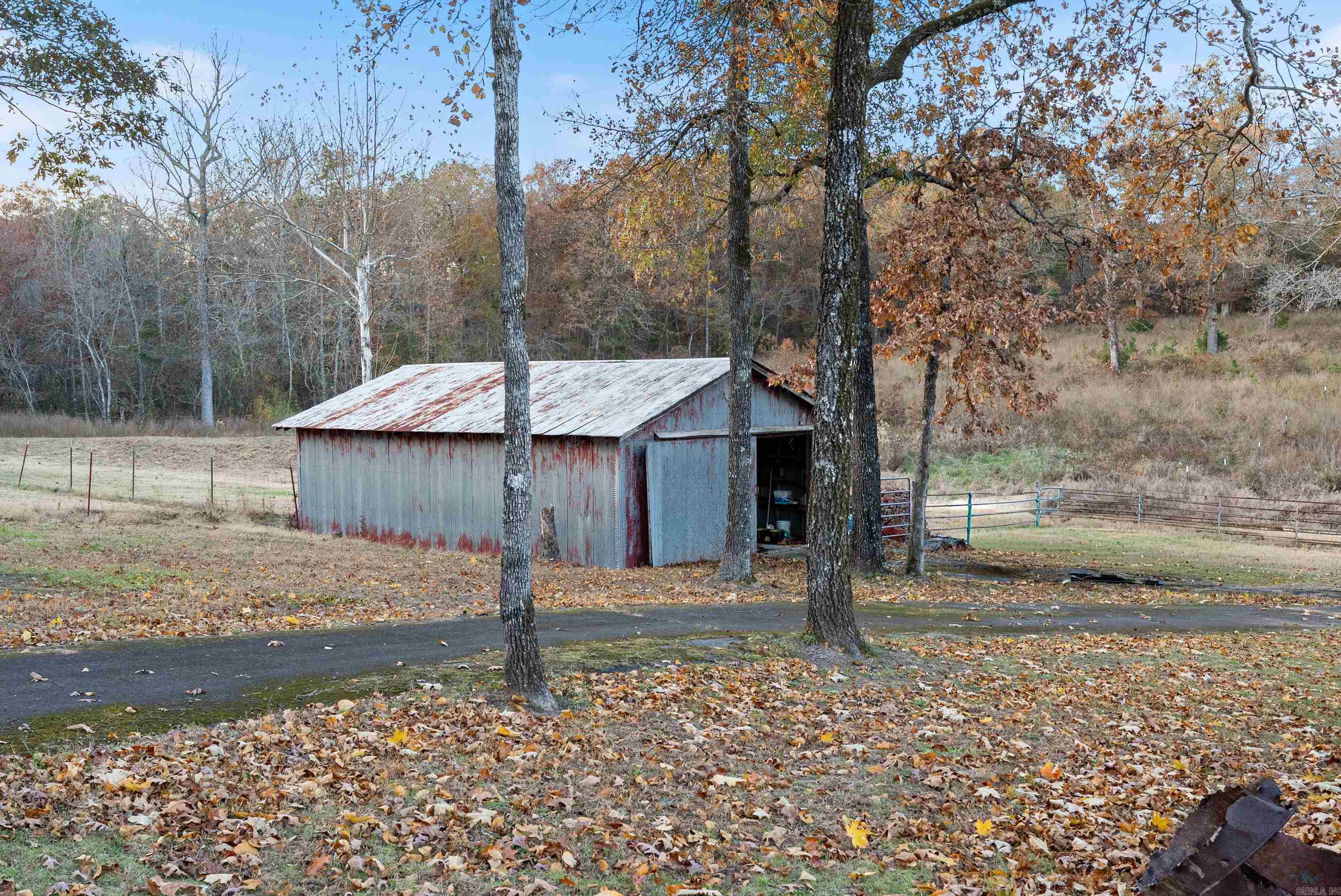 341 Douglas  Clinton, AR