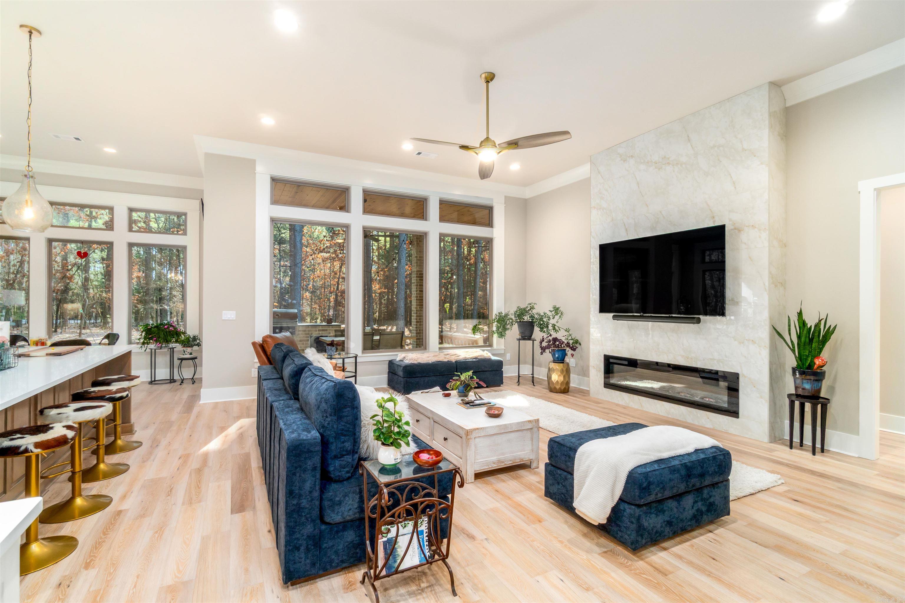 1 Estado  Hot Springs Village, AR