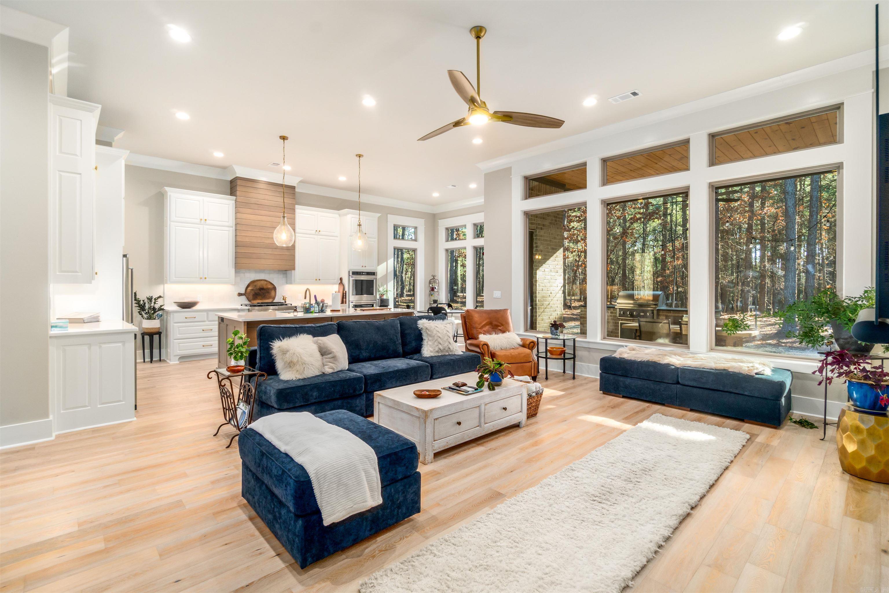 1 Estado  Hot Springs Village, AR