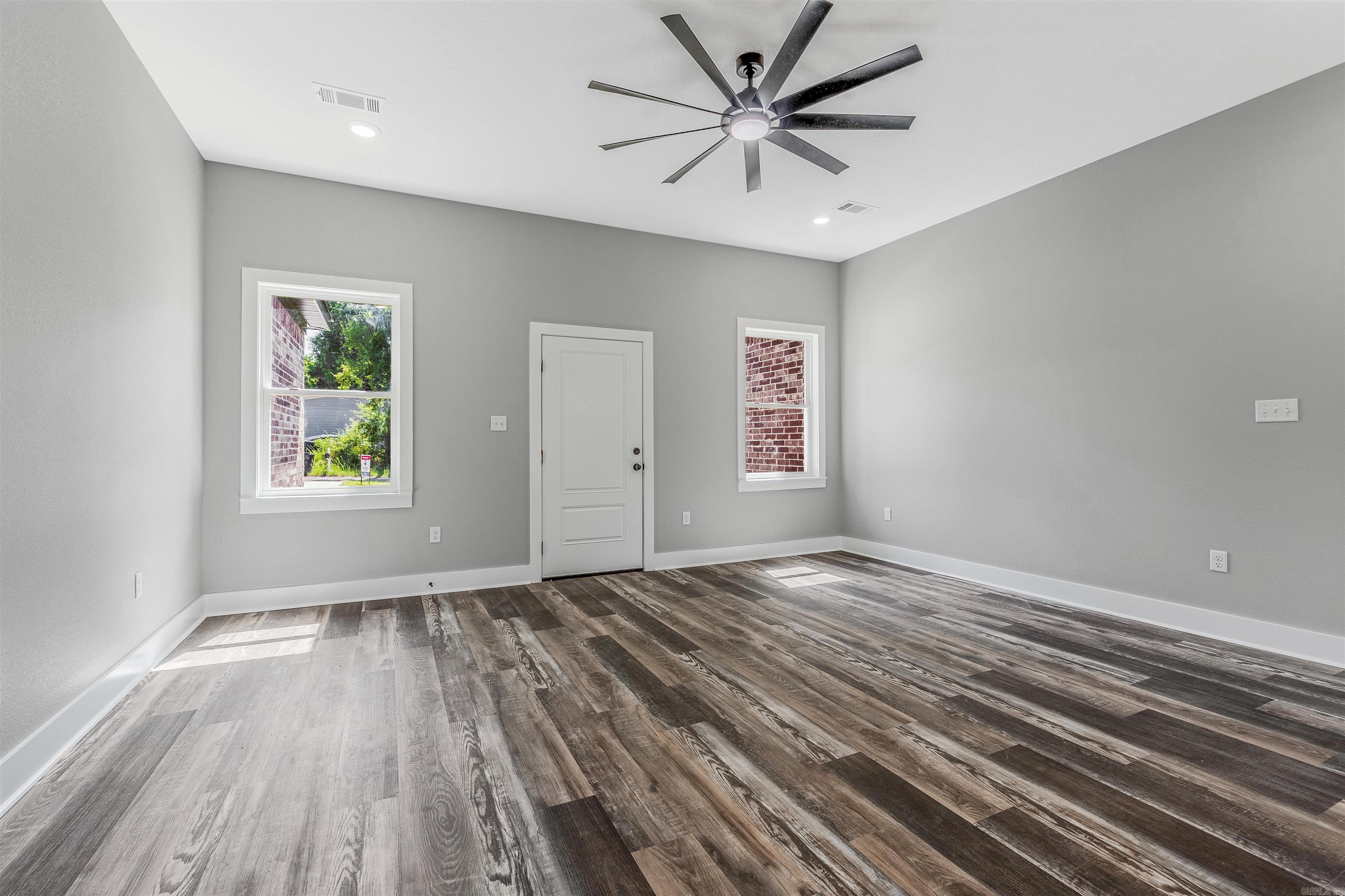 19 Mountain Grove Greenbrier, AR 72058