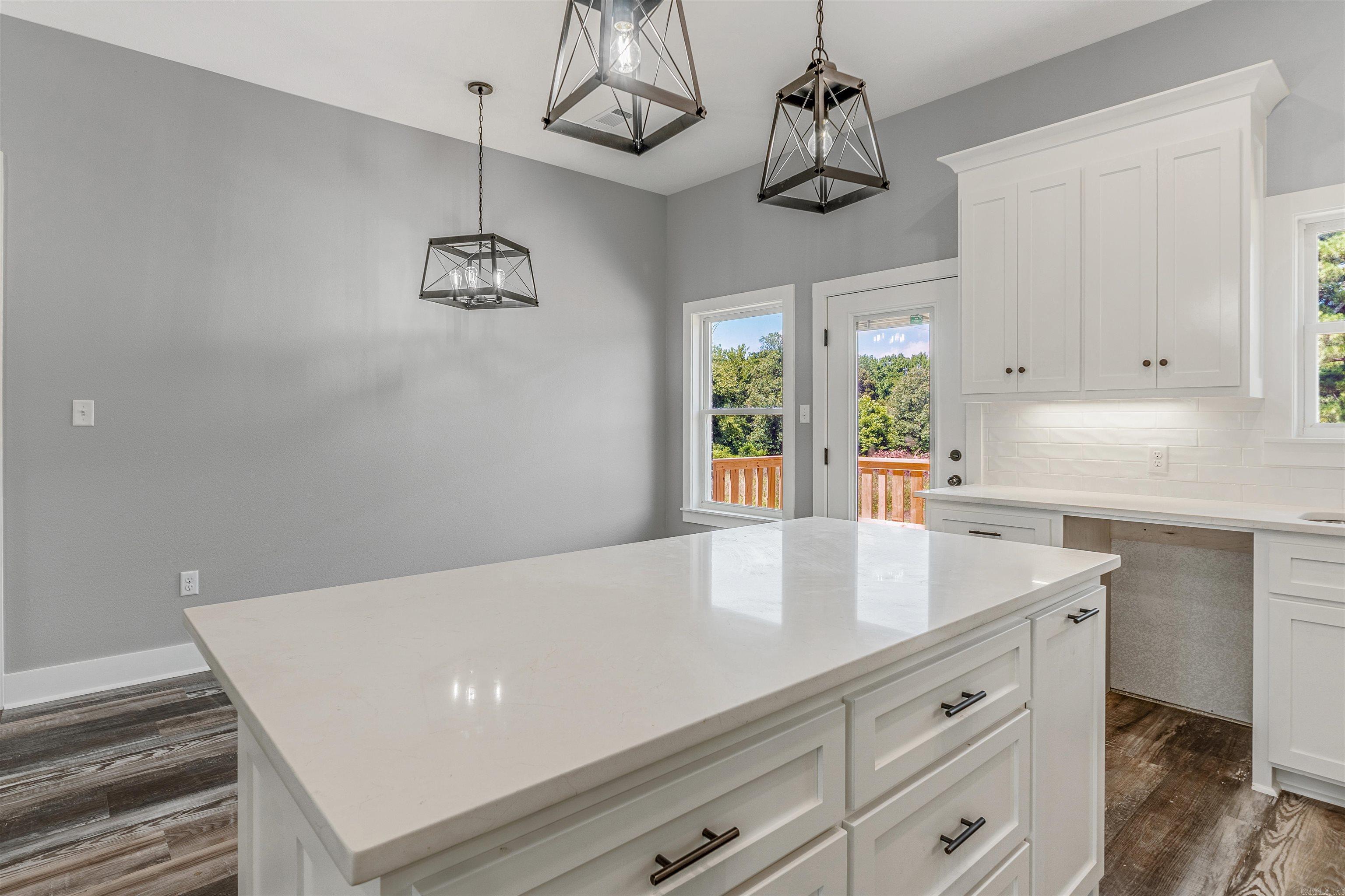 19 Mountain Grove Greenbrier, AR 72058