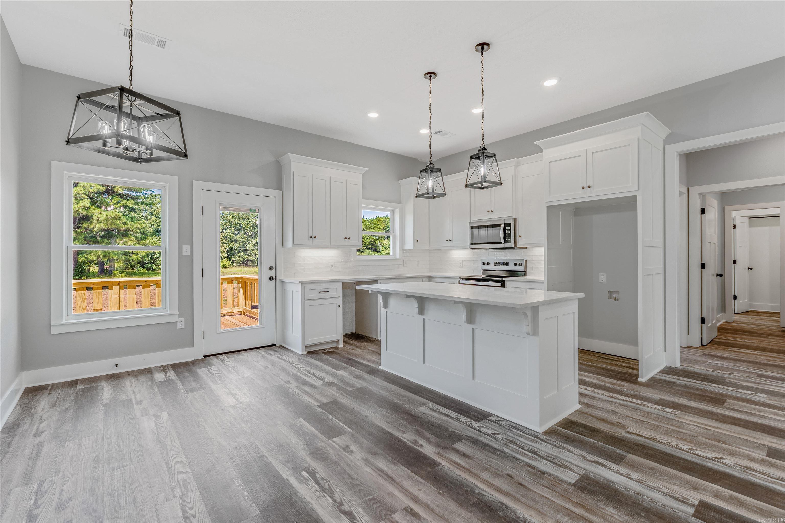 19 Mountain Grove Greenbrier, AR 72058