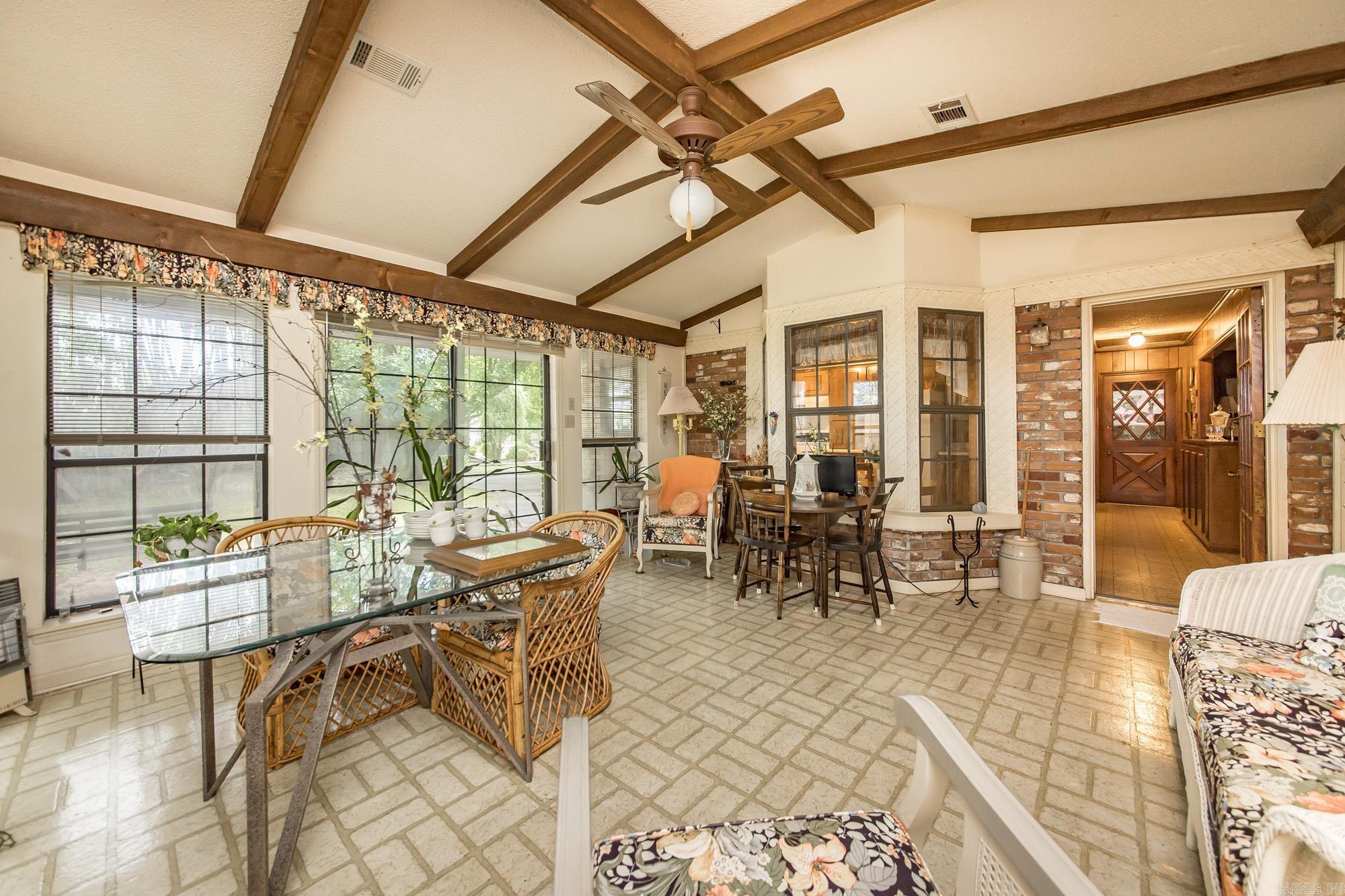 203 Cottonwood Drive England, AR 72046