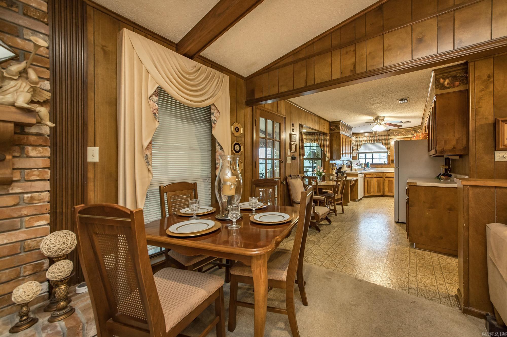 203 Cottonwood Drive England, AR 72046