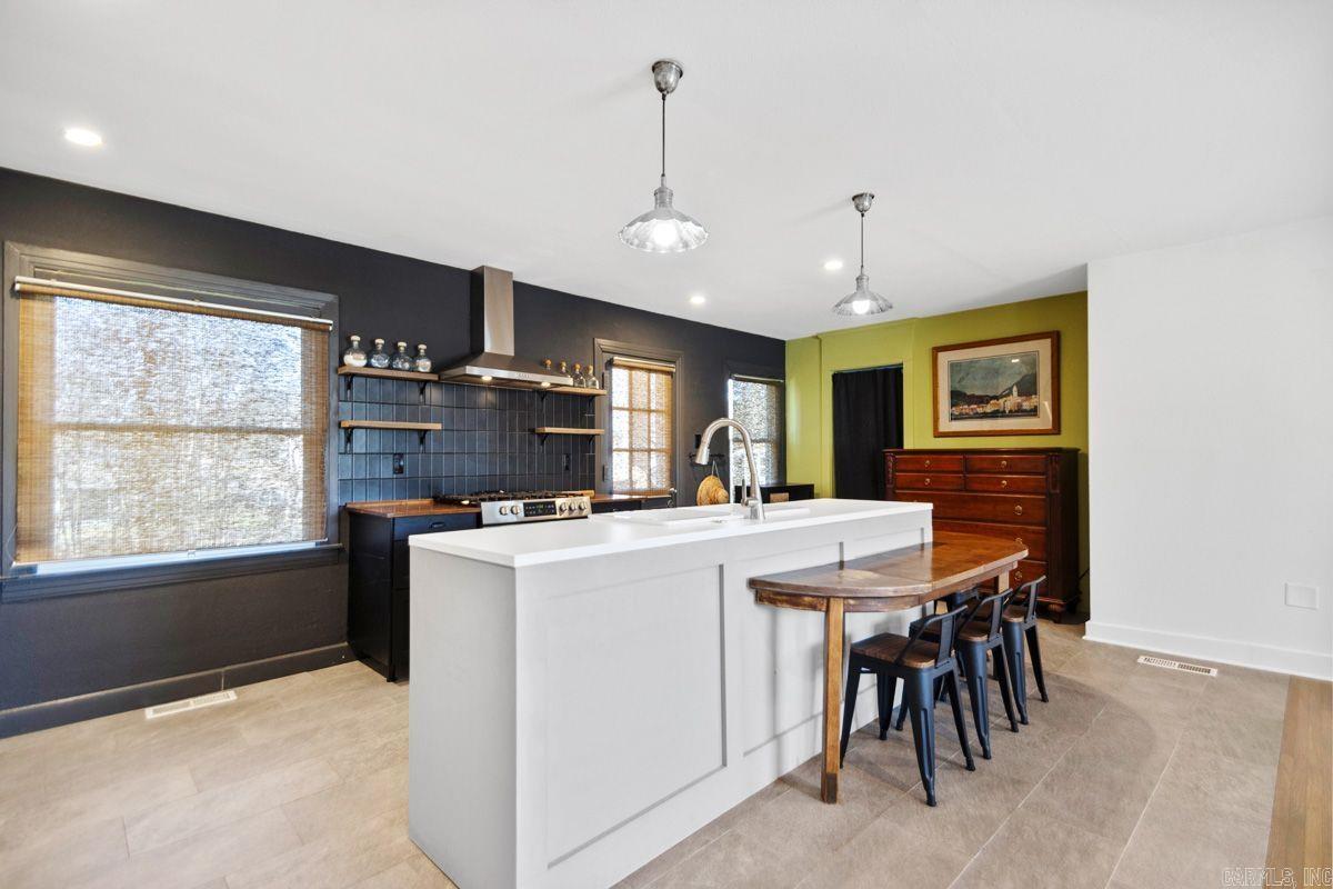 615 S Richards  Benton, AR