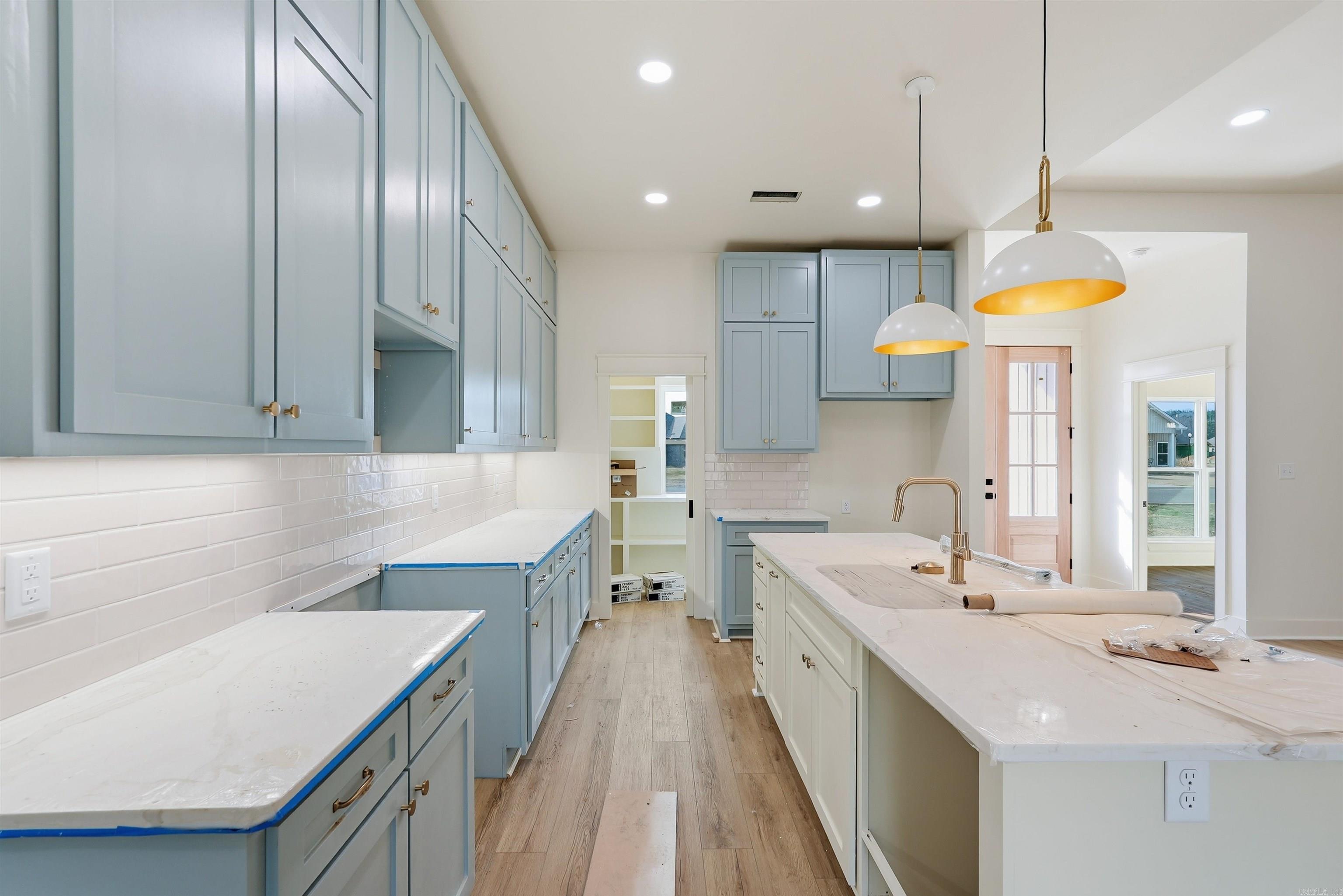 43 Sunset Boulevard Morrilton, AR 72110