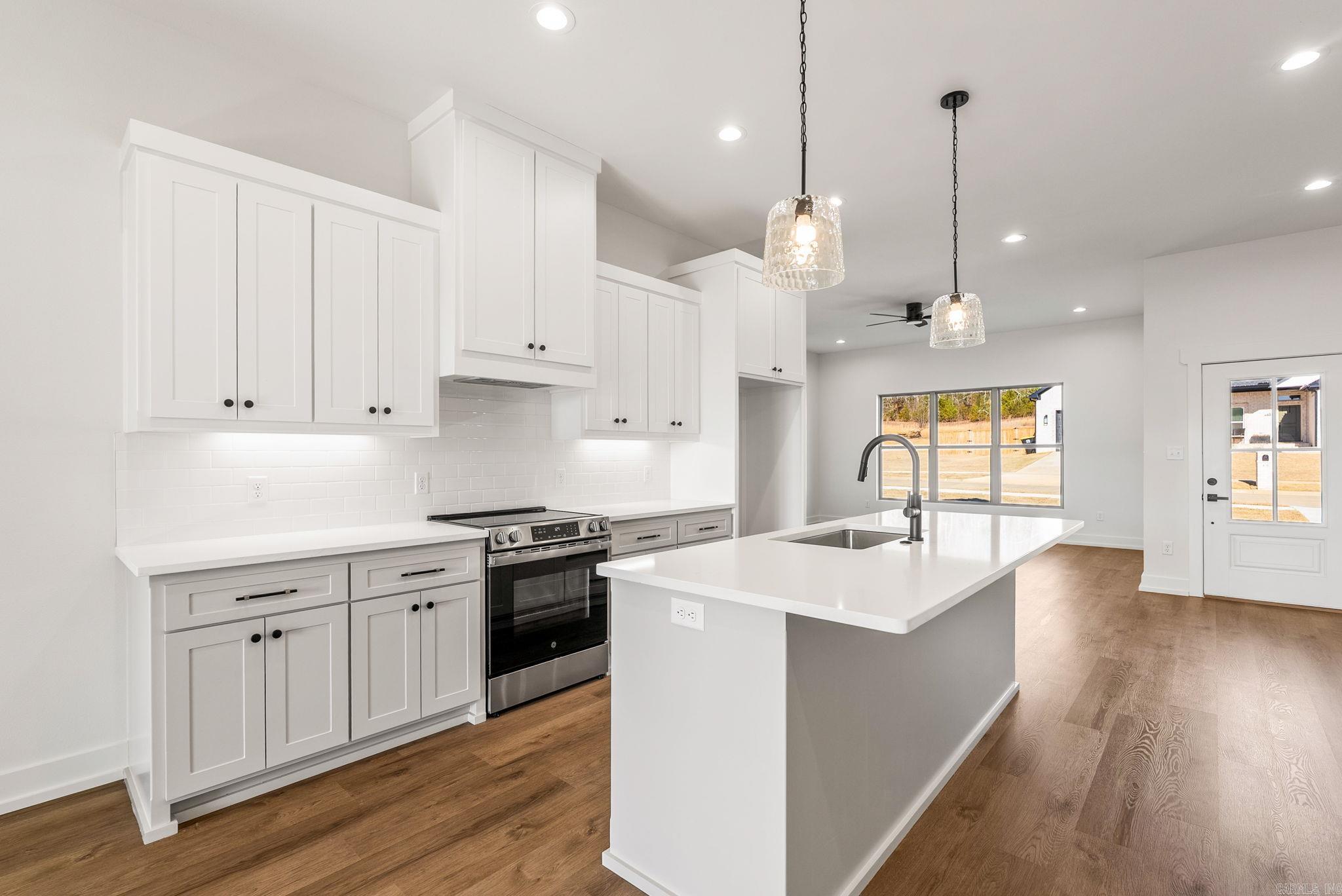 46 Ridge View Street Vilonia, AR 72173