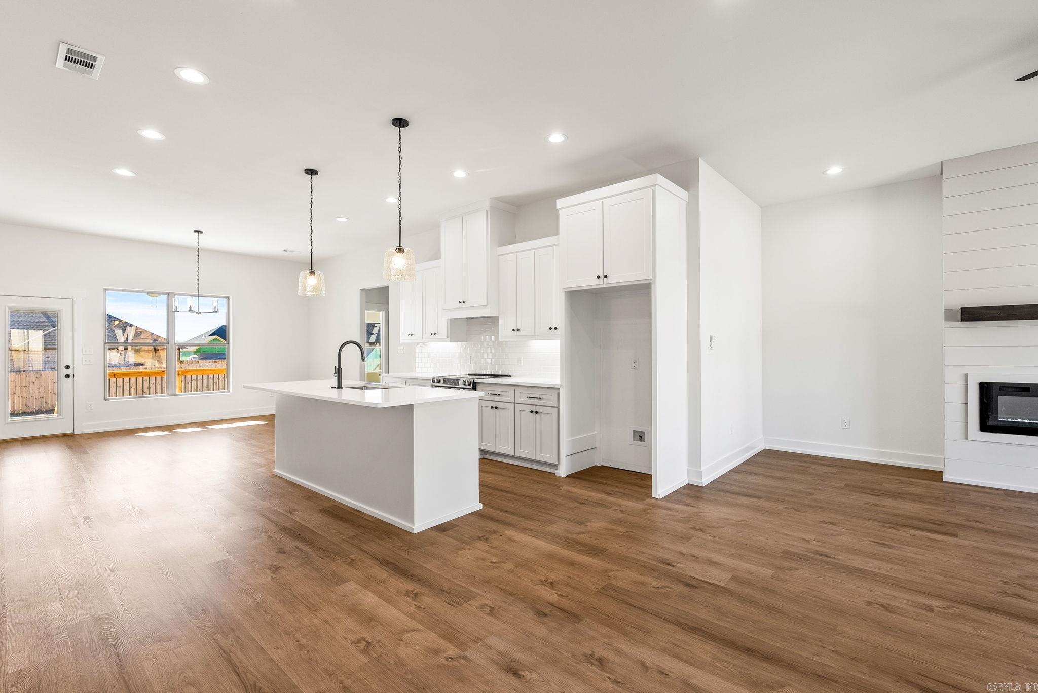 46 Ridge View Street Vilonia, AR 72173