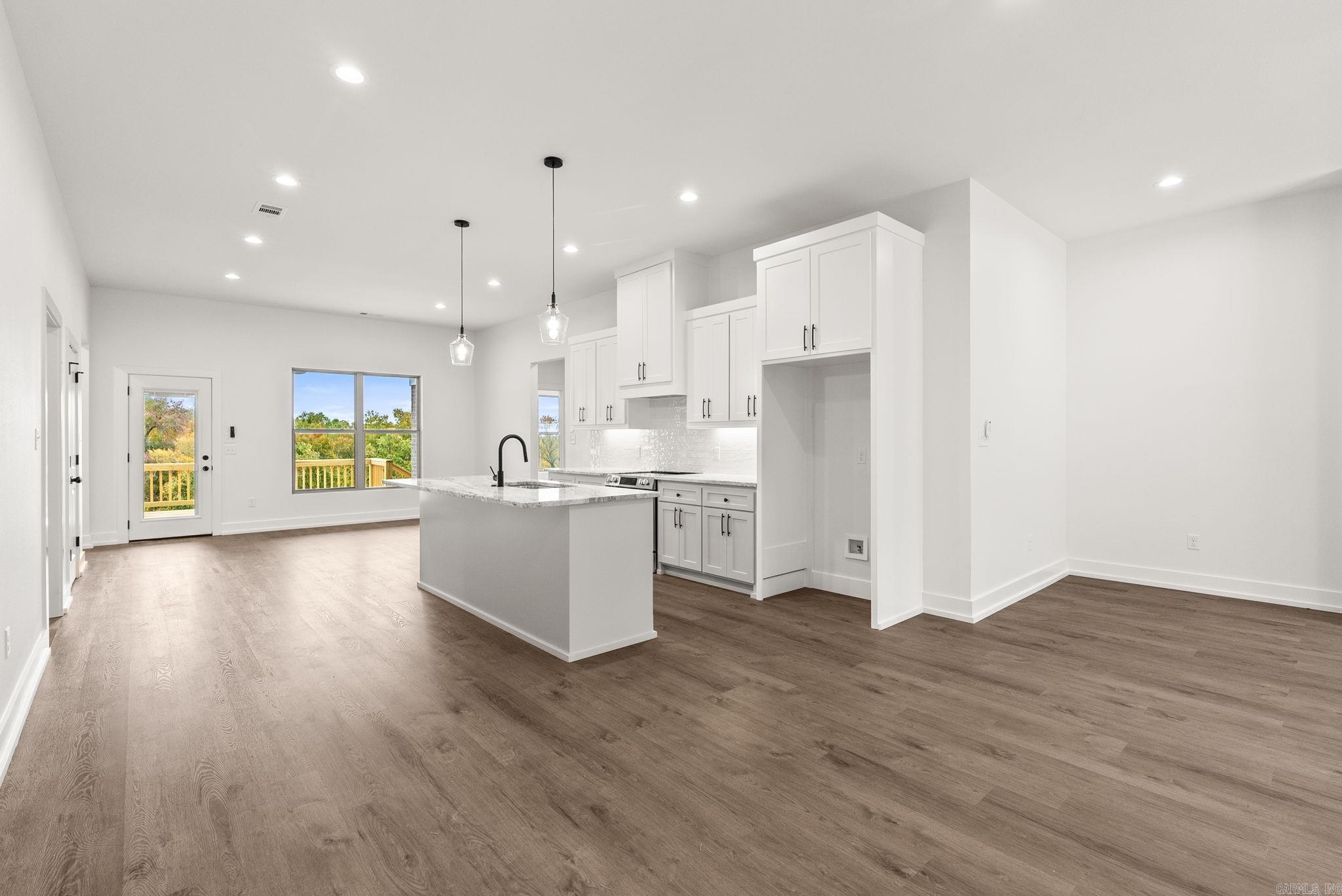 73 Summer Sky Drive  Greenbrier, AR