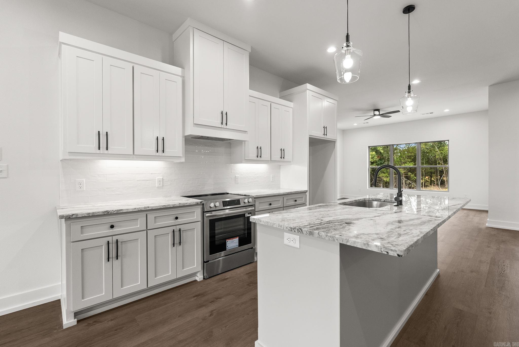 73 Summer Sky Drive  Greenbrier, AR