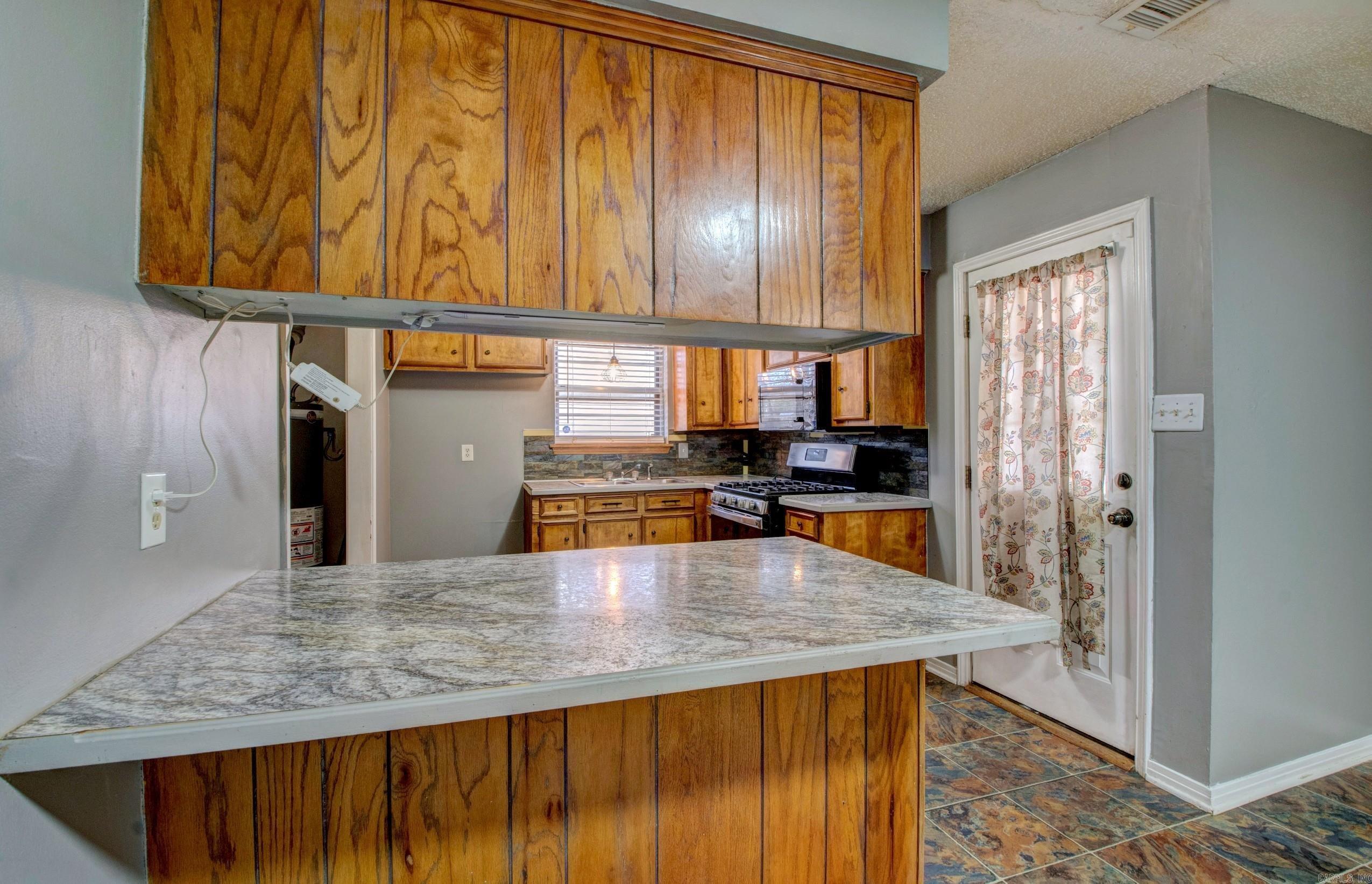 8 Bay  Little Rock, AR