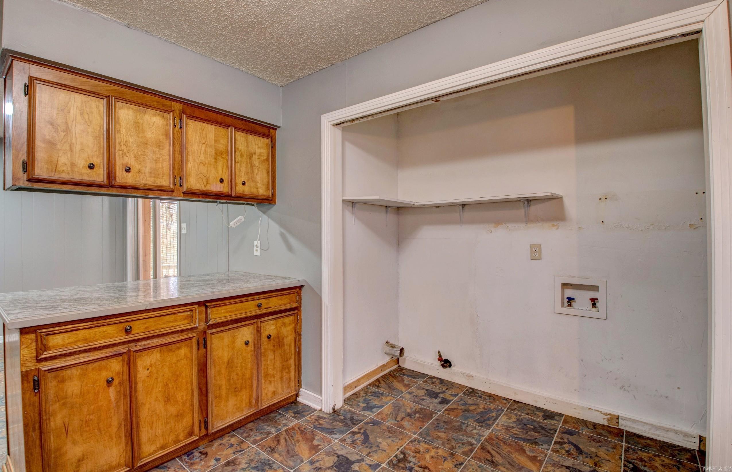 8 Bay  Little Rock, AR