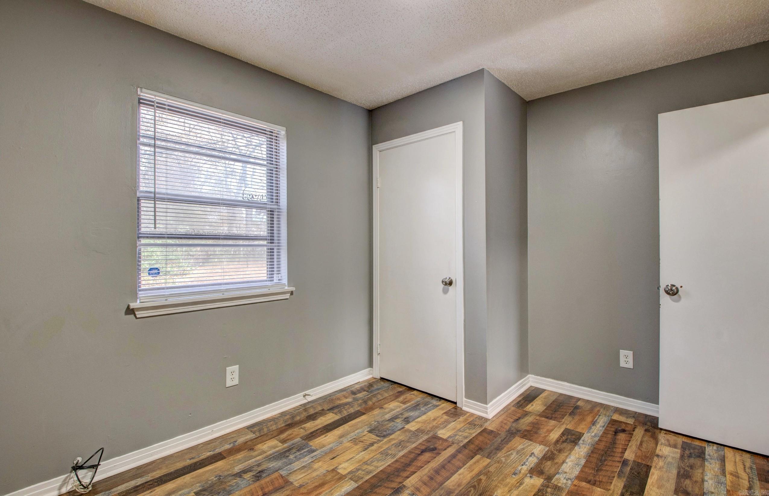 8 Bay  Little Rock, AR