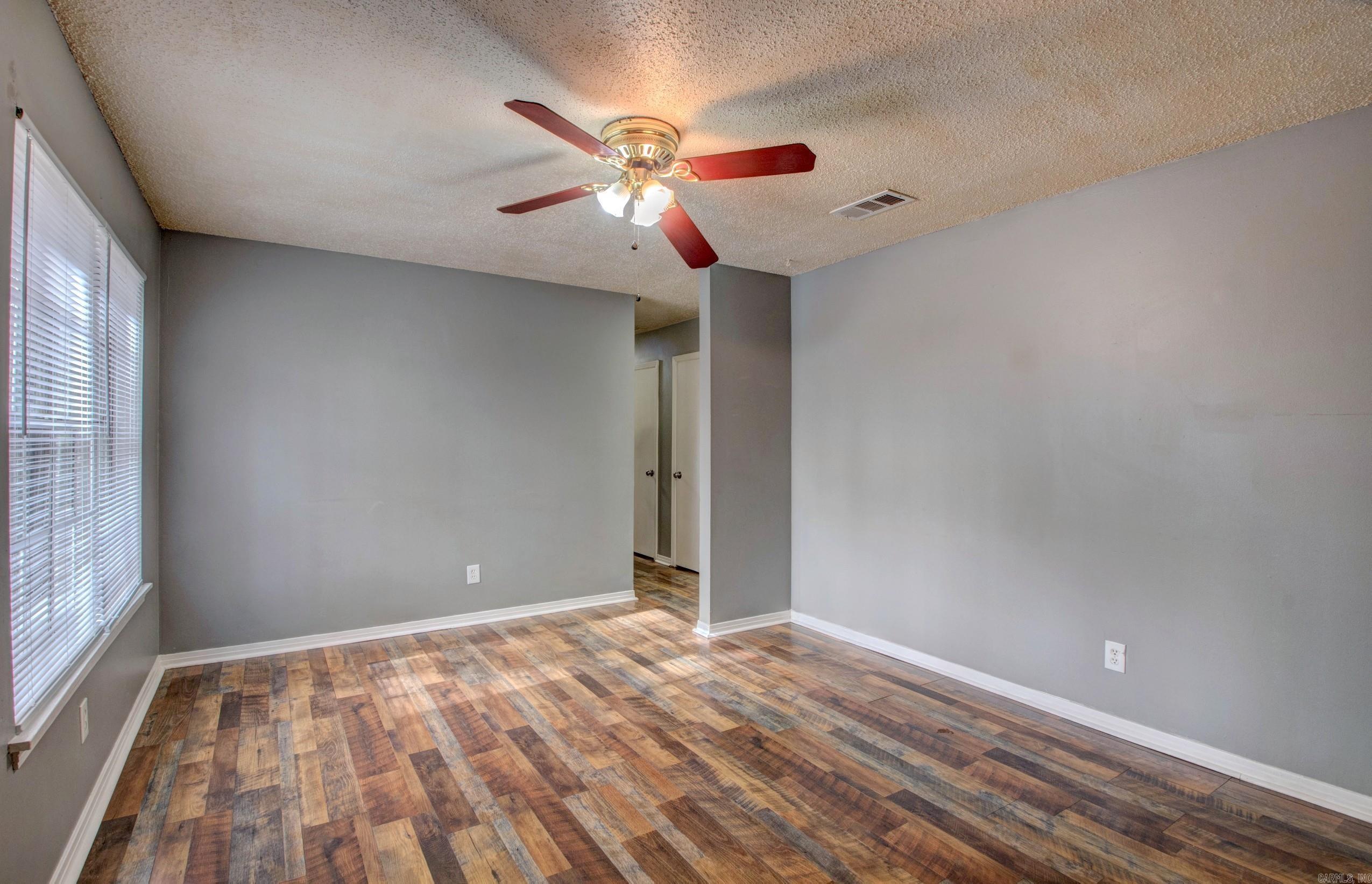 8 Bay  Little Rock, AR