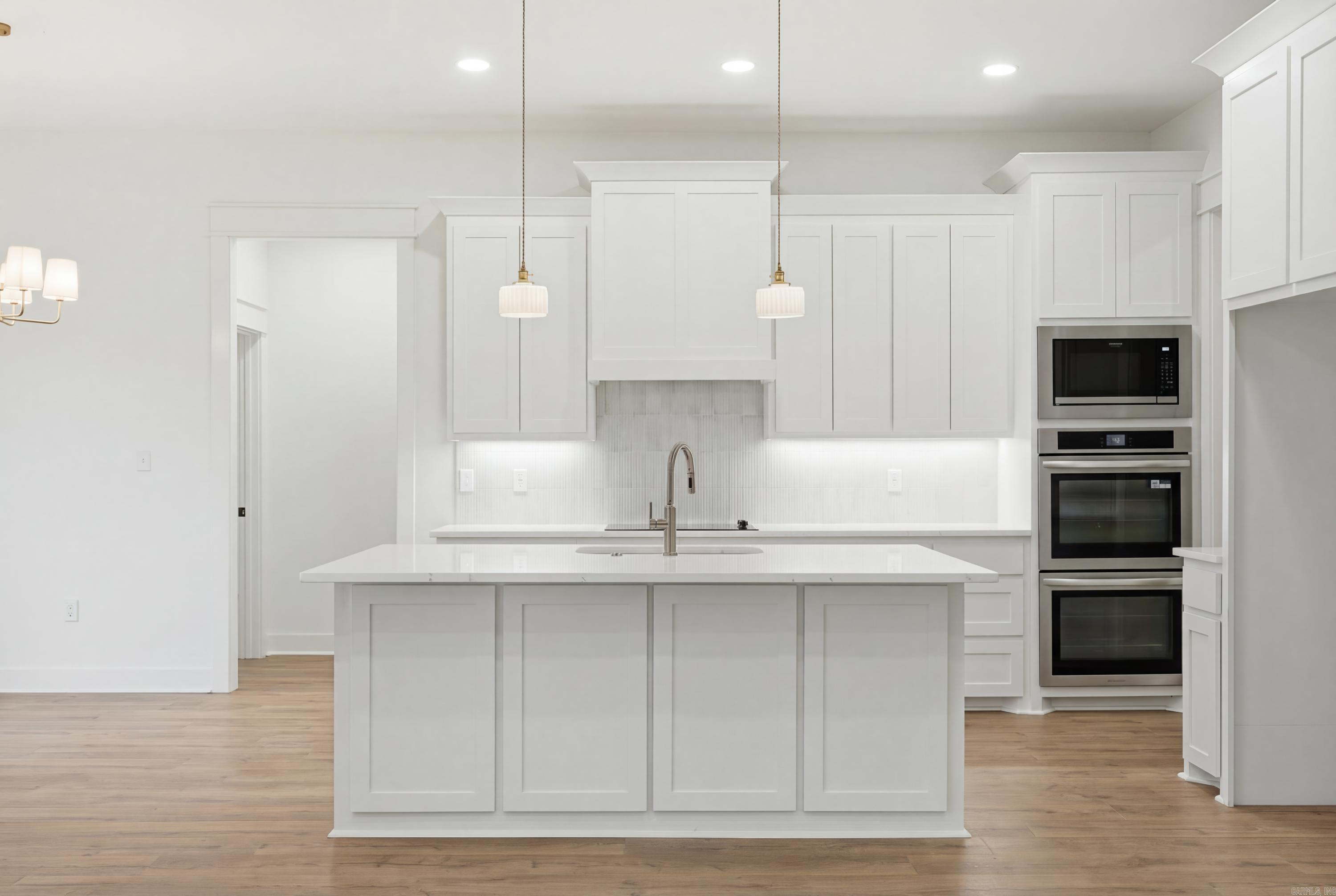 31 Sunny  Morrilton, AR