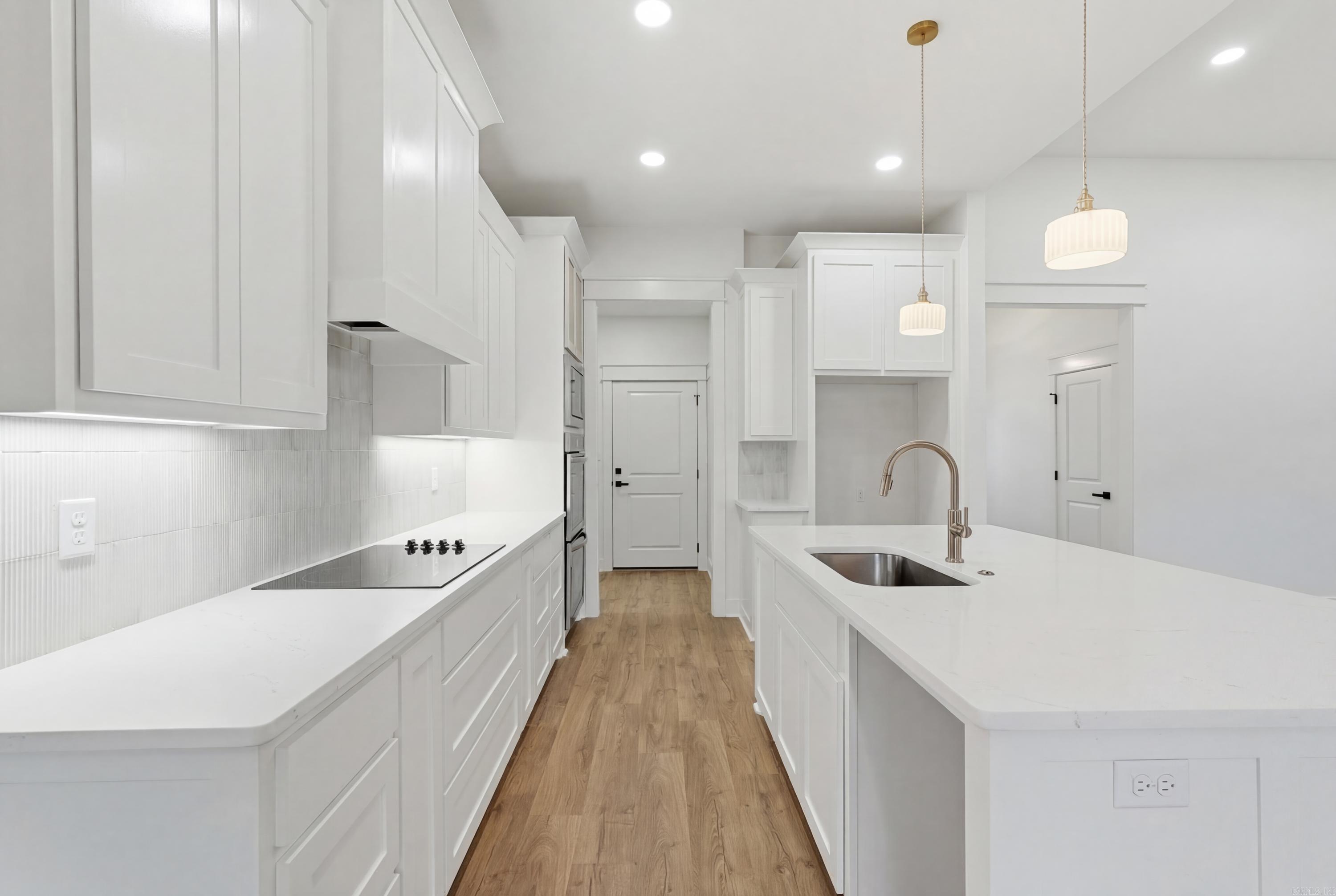 31 Sunny  Morrilton, AR