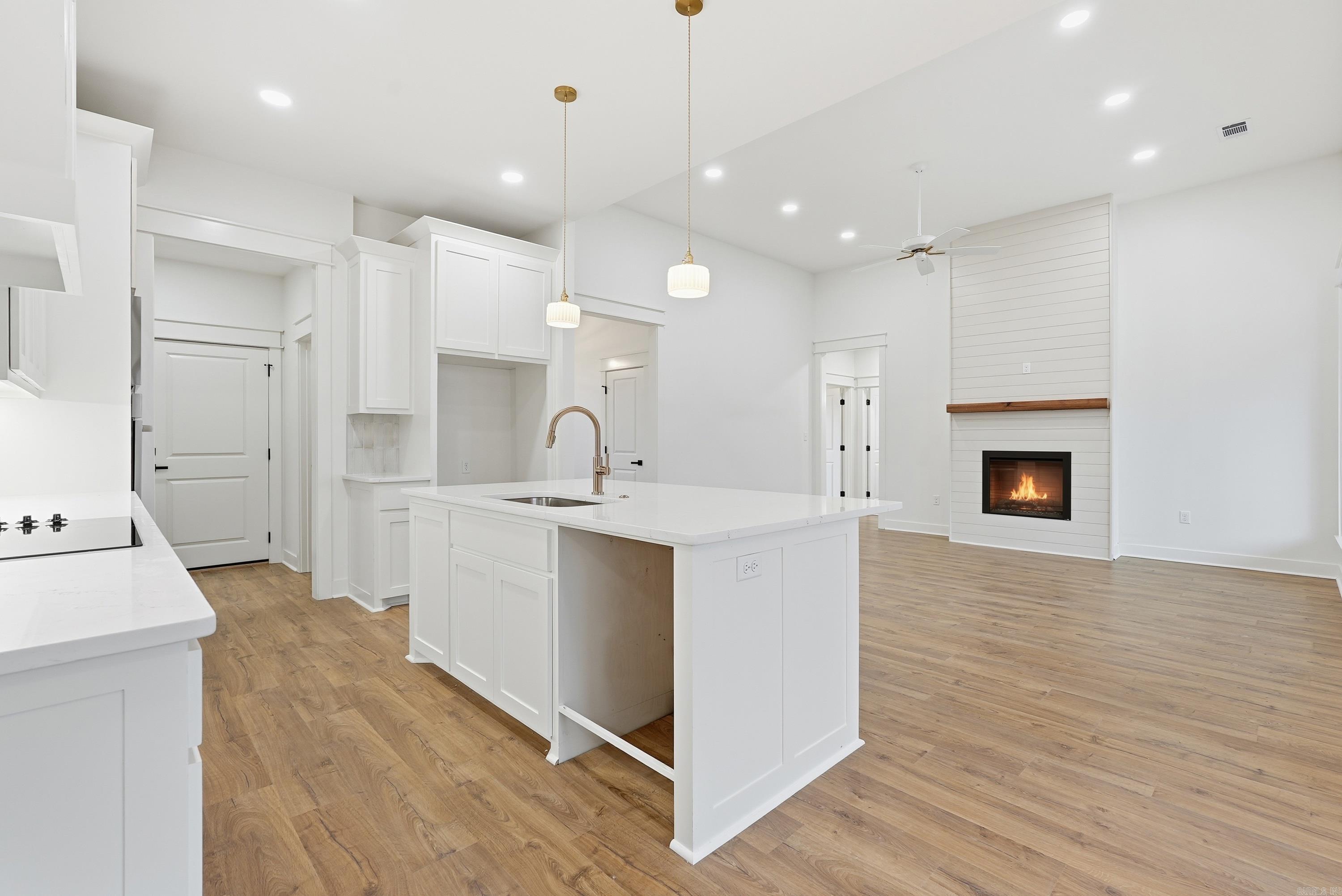 31 Sunny  Morrilton, AR