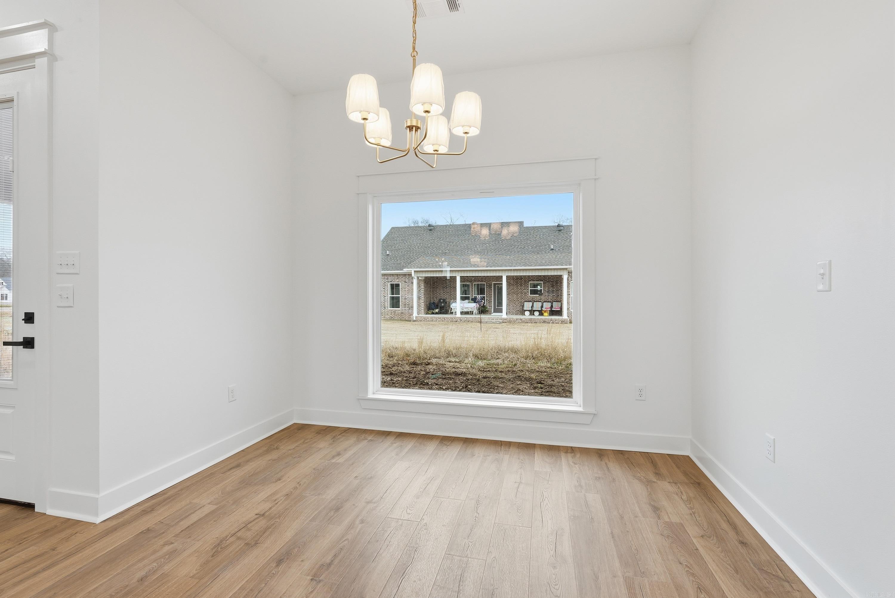 31 Sunny  Morrilton, AR